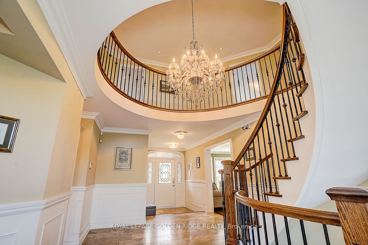 725 Exceller Circle Property Photo 6
