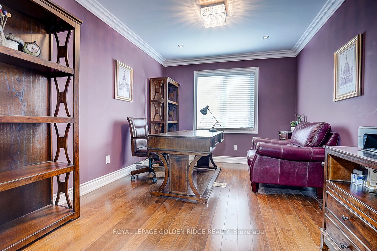 725 Exceller Circle Property Photo 11