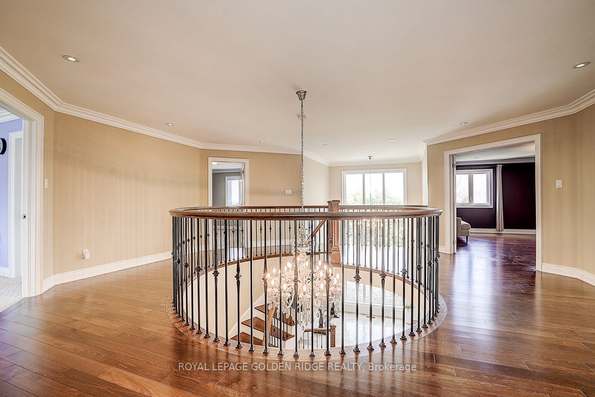 725 Exceller Circle Property Photo 19