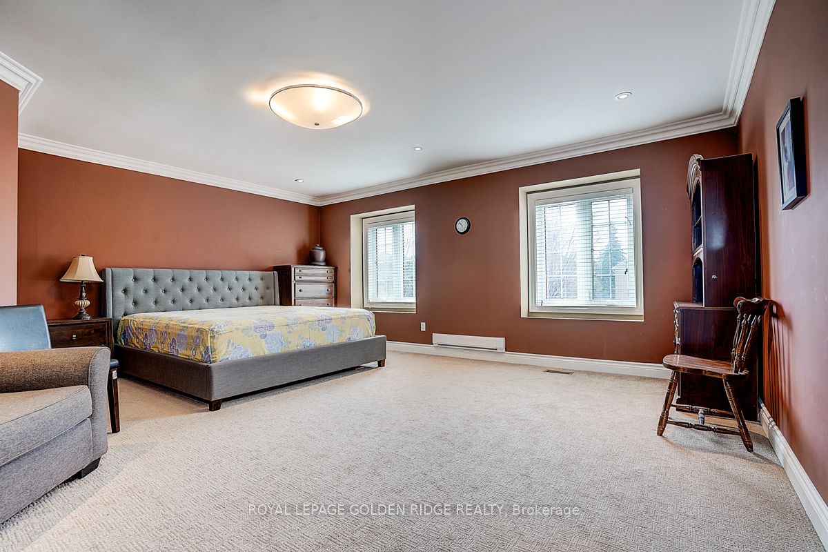 725 Exceller Circle Property Photo 23