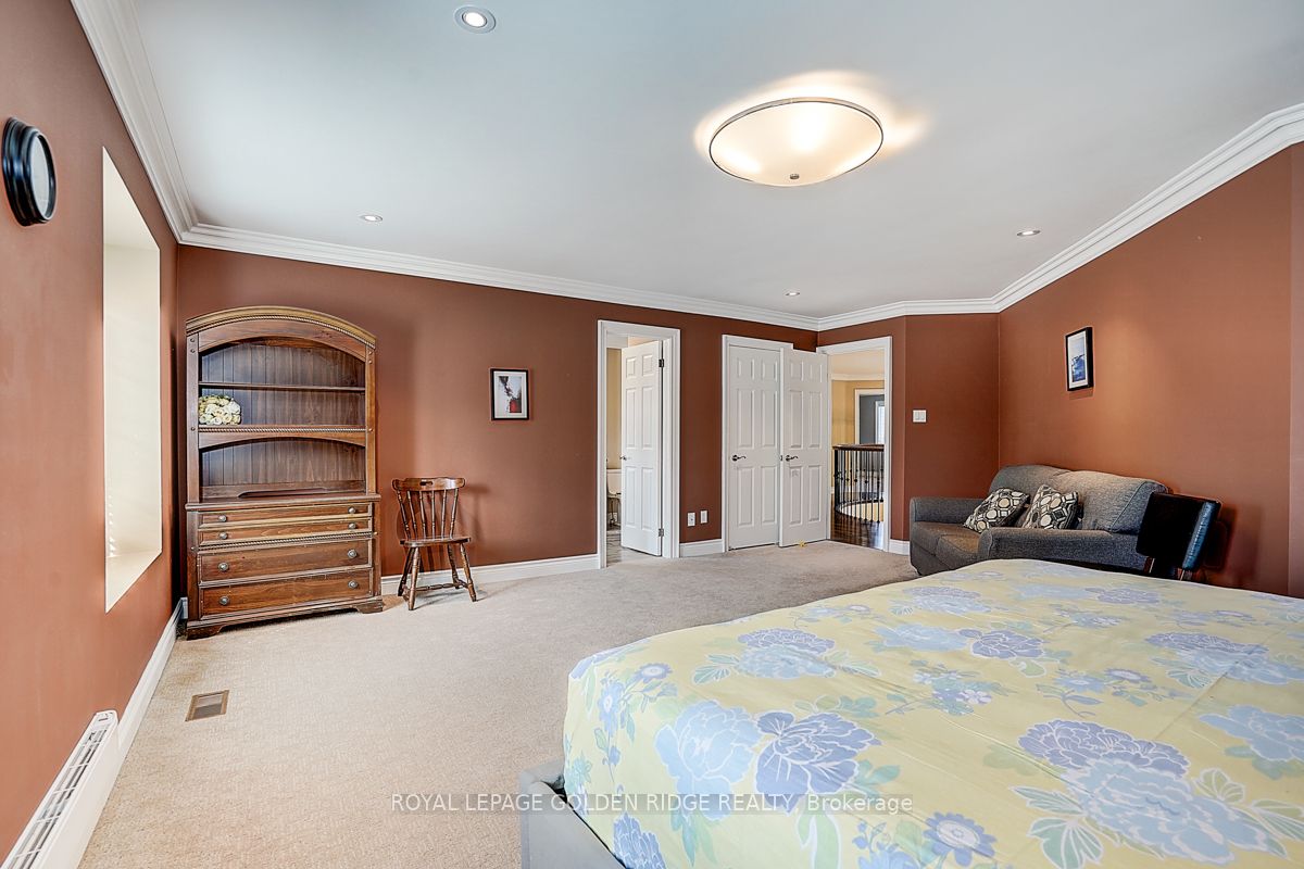 725 Exceller Circle Property Photo 24