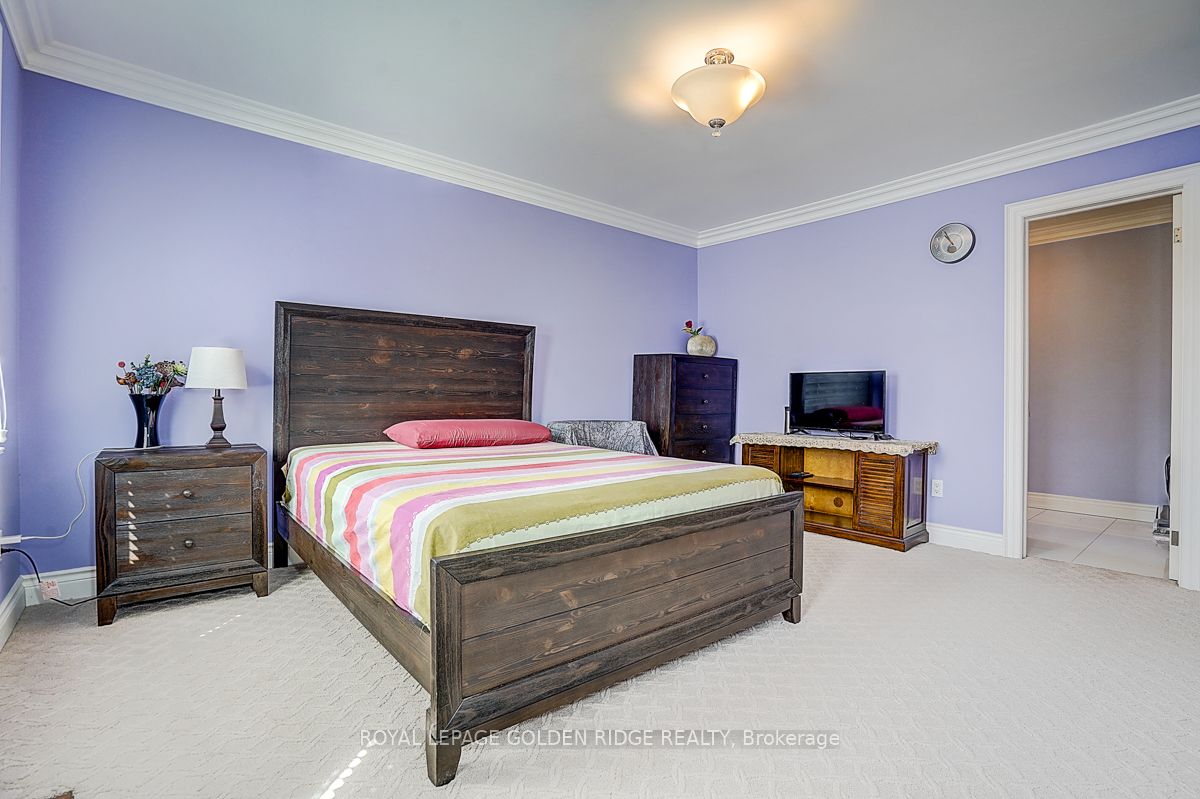 725 Exceller Circle Property Photo 28