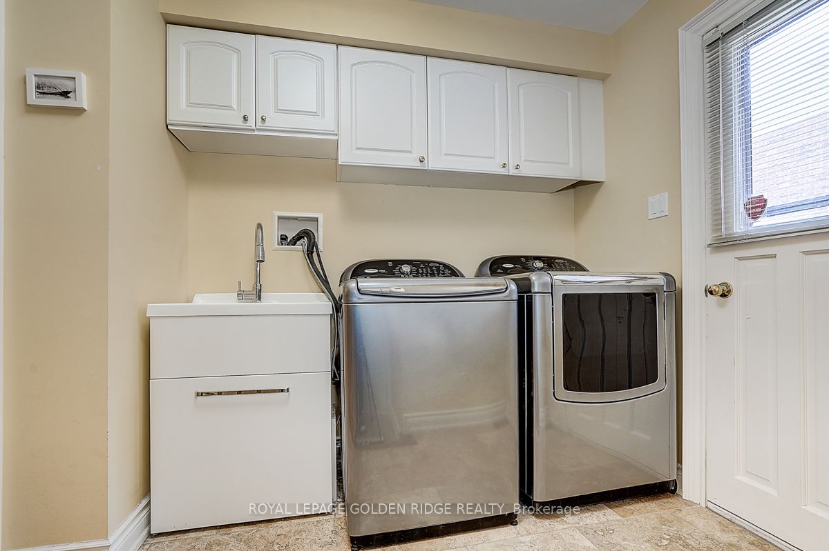 725 Exceller Circle Property Photo 41