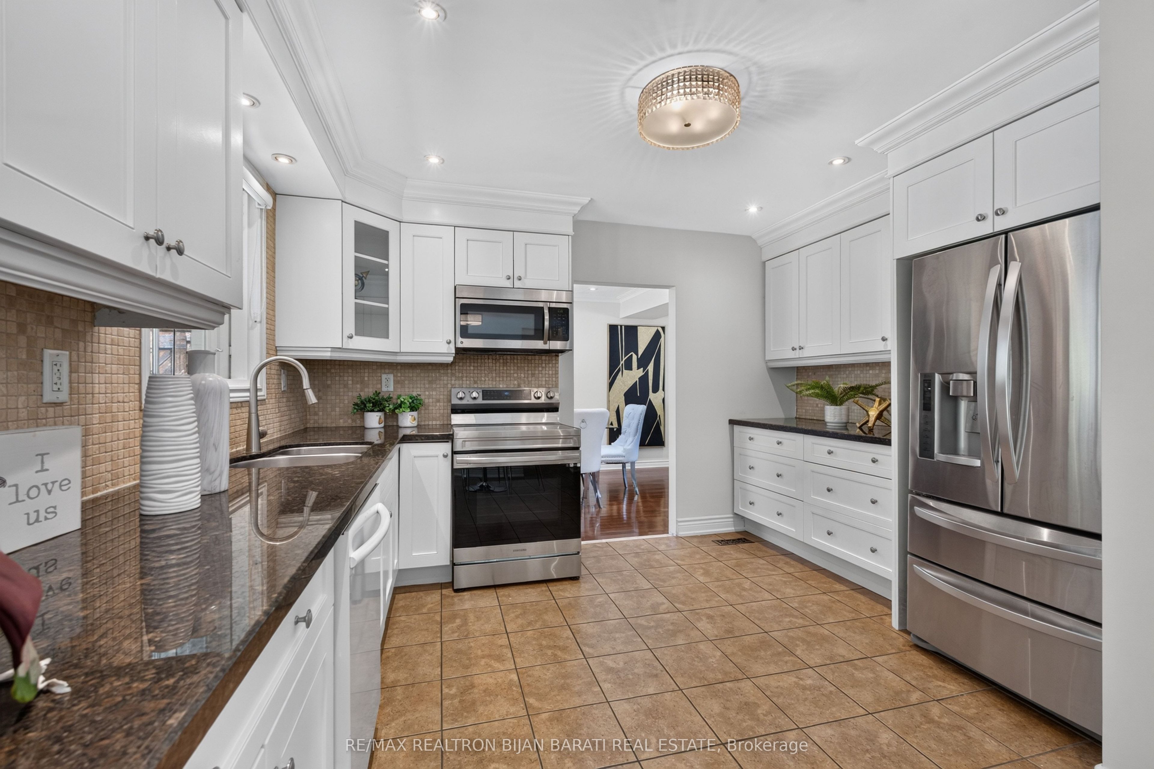 215 Grandview Avenue Property Photo 12
