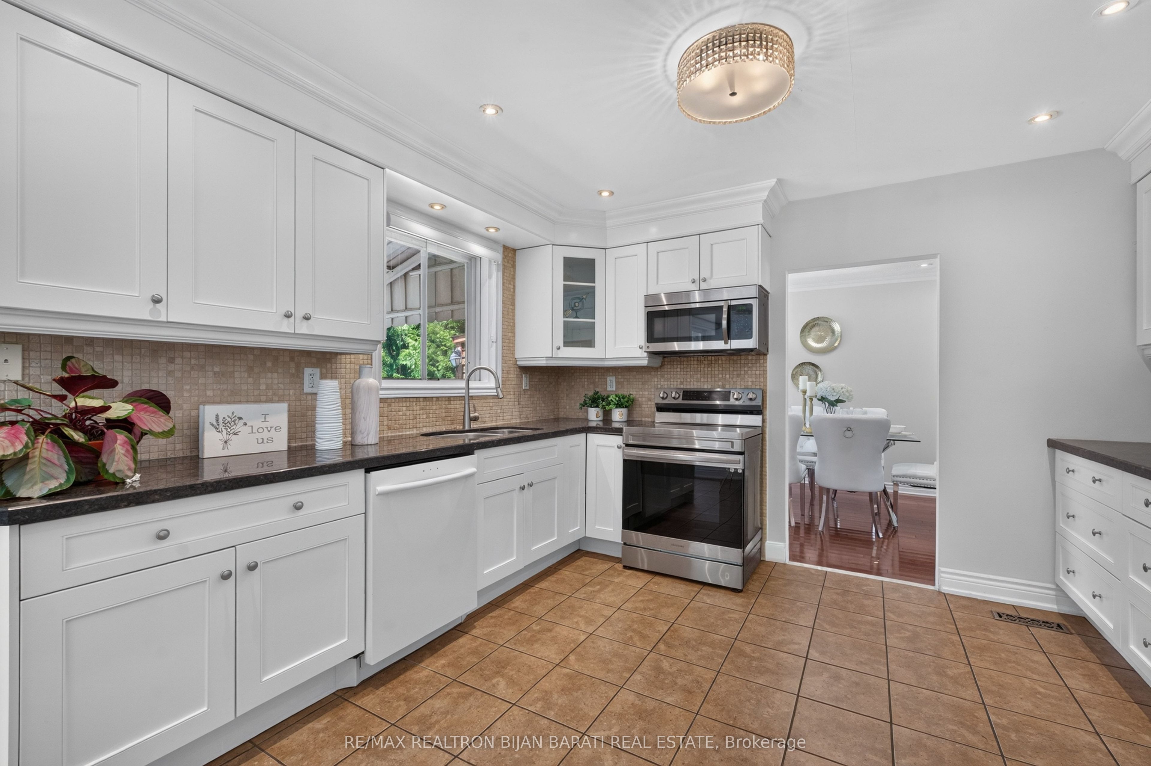 215 Grandview Avenue Property Photo 17