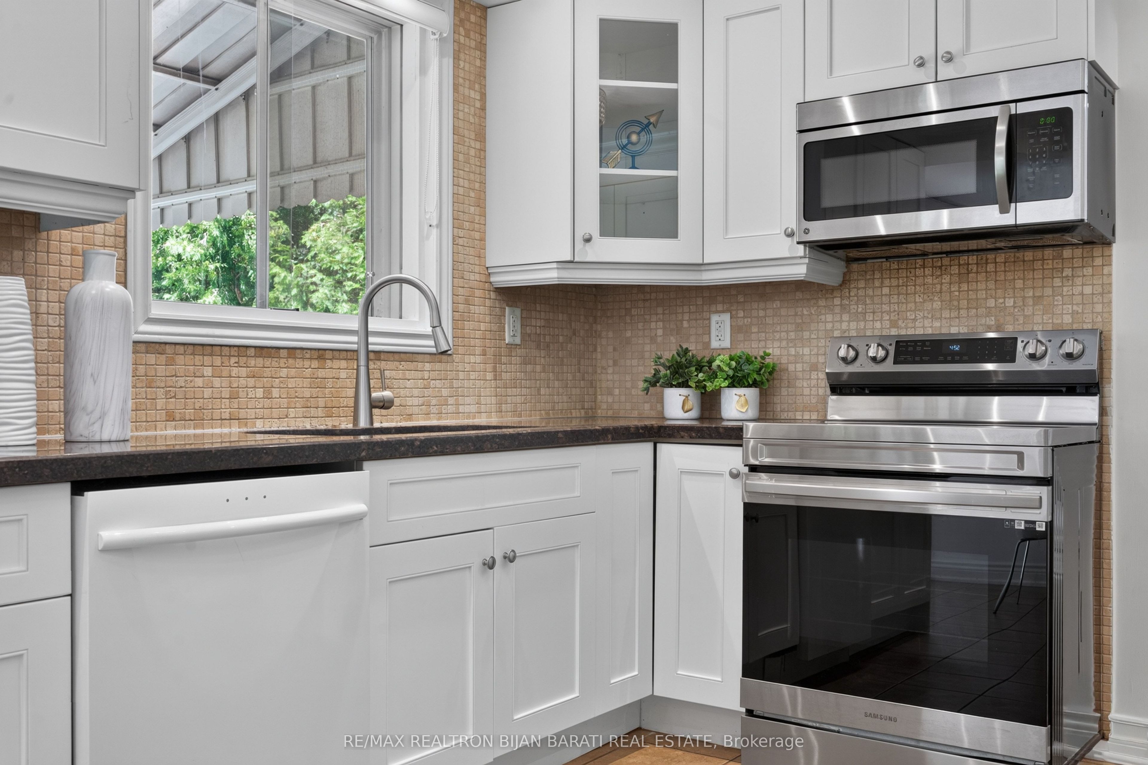 215 Grandview Avenue Property Photo 18
