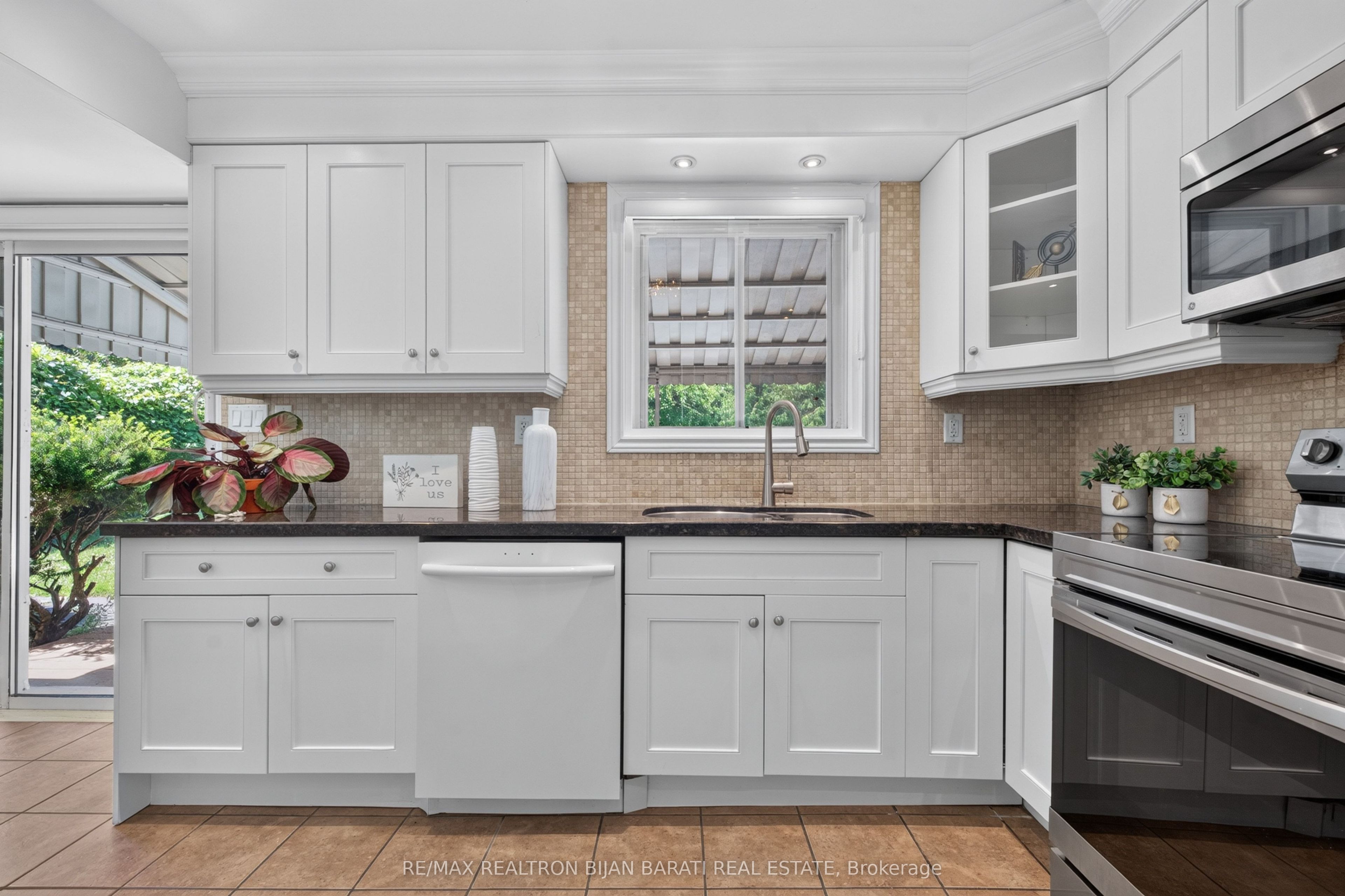 215 Grandview Avenue Property Photo 19
