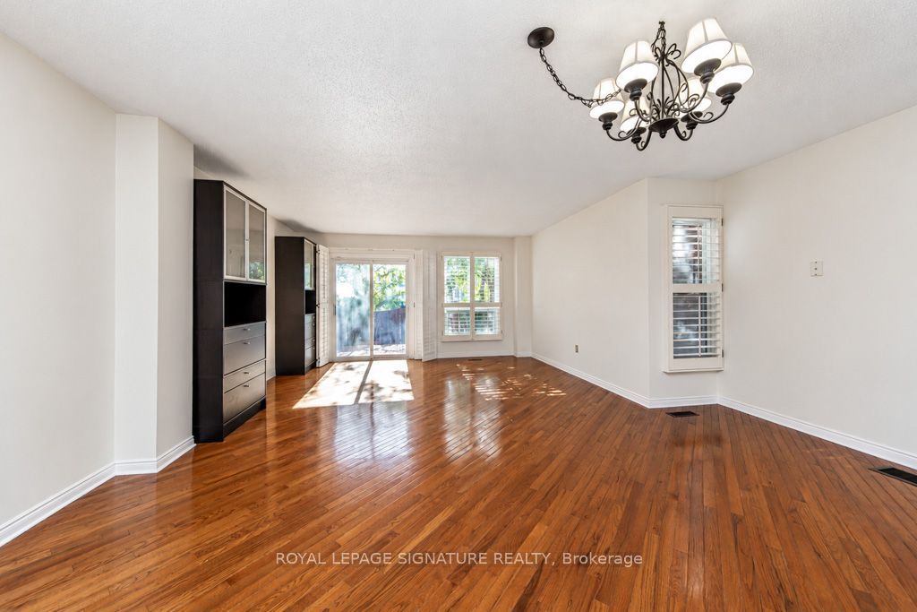 45 Augusta Court Property Photo 5