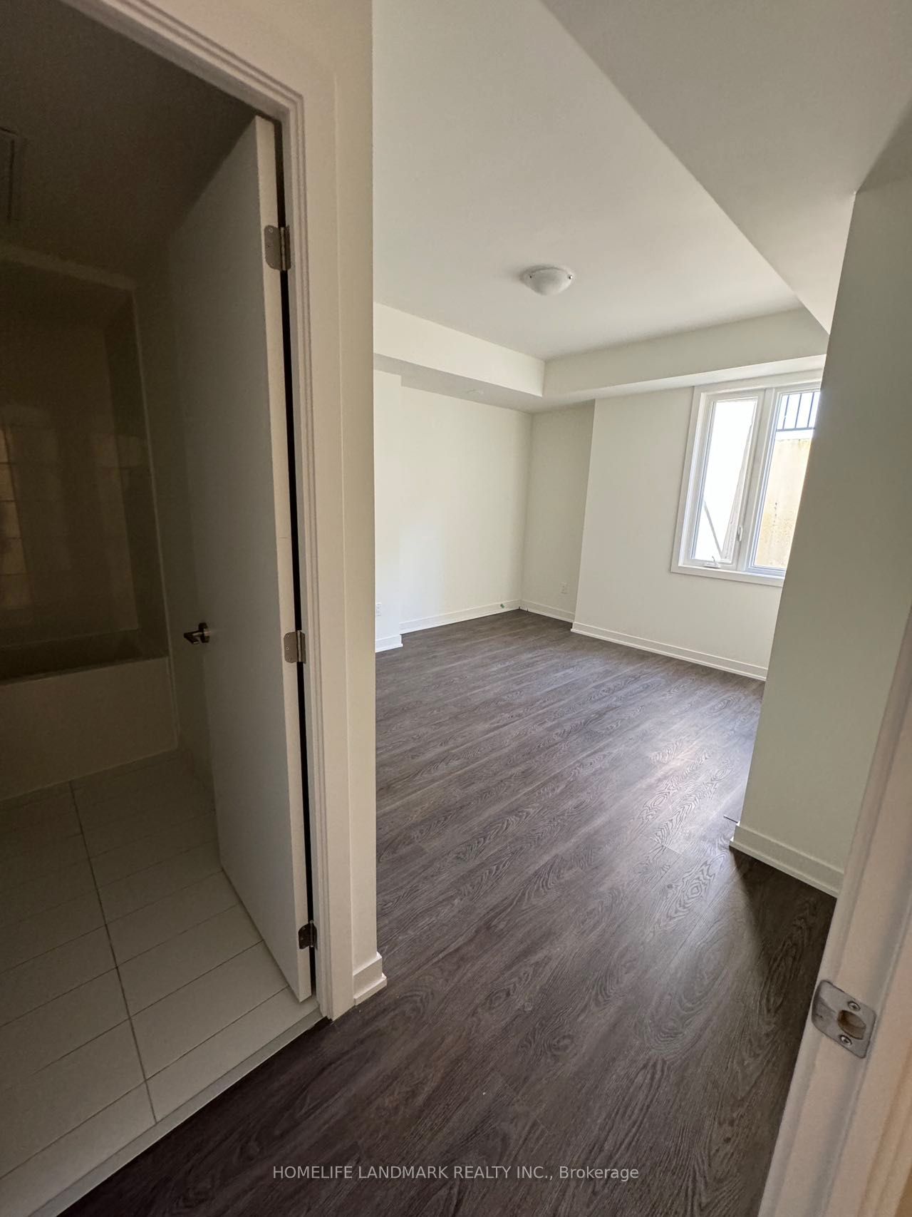 12 David Eyer Road 1101 Property Photo 6