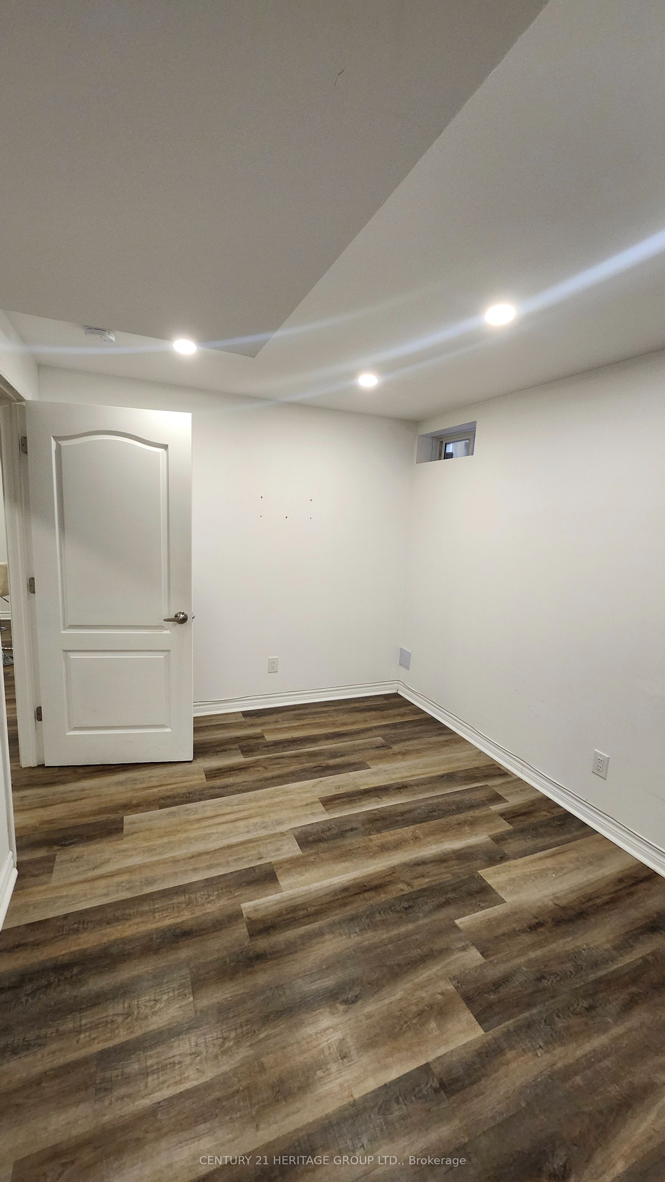 116 Marbella Road Lower Property Photo 10