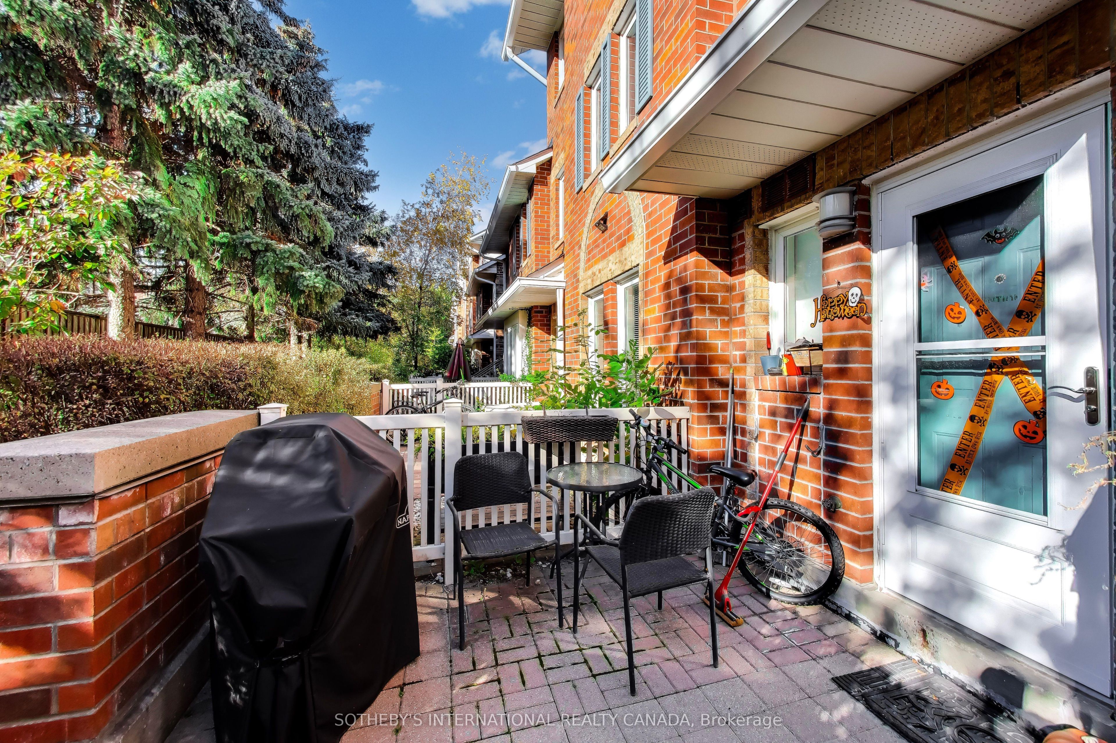 900 Steeles Avenue W 714 Property Photo 2