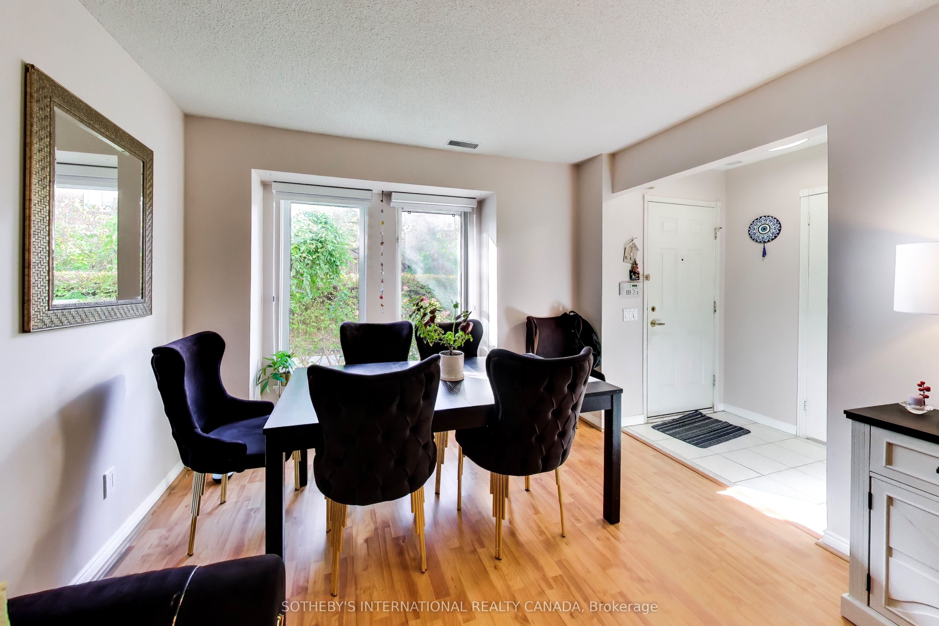 900 Steeles Avenue W 714 Property Photo 3