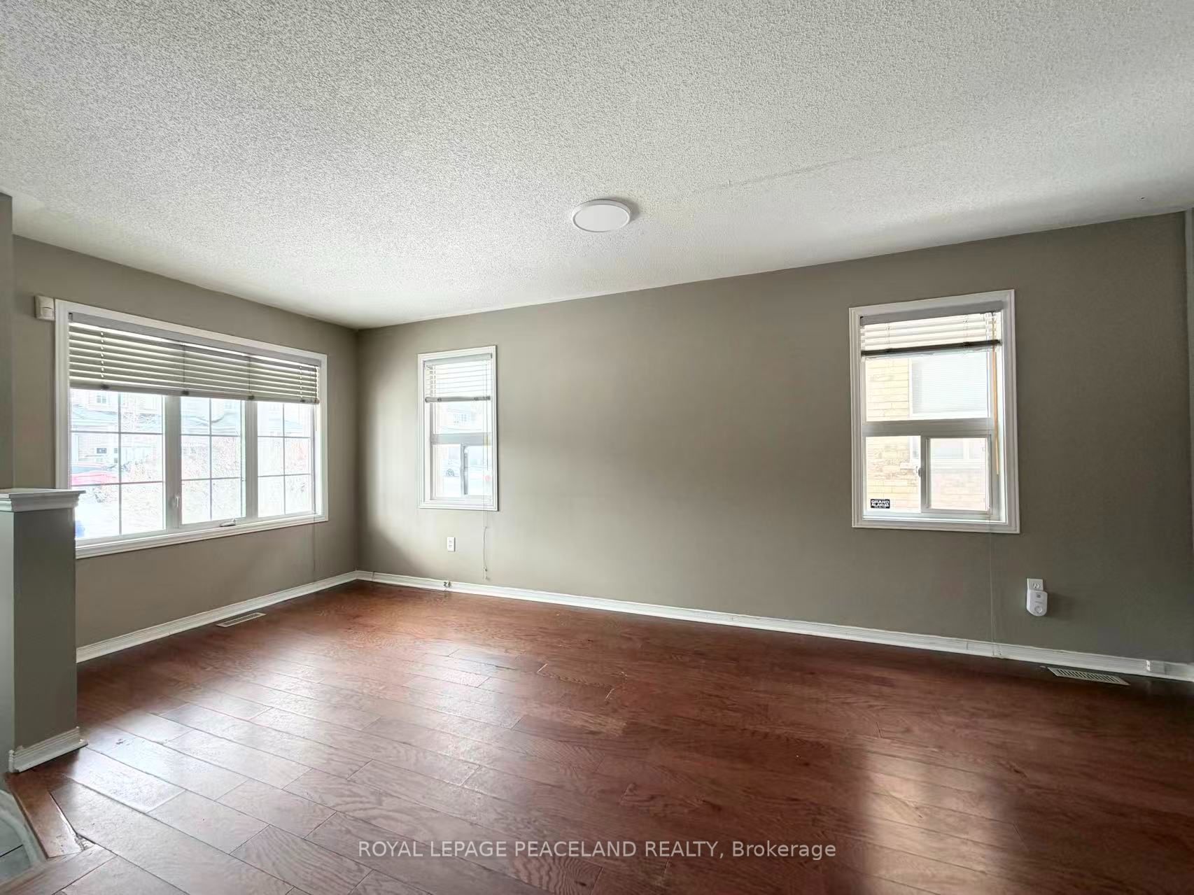 367 Marble Place Entire Property Property Photo 3