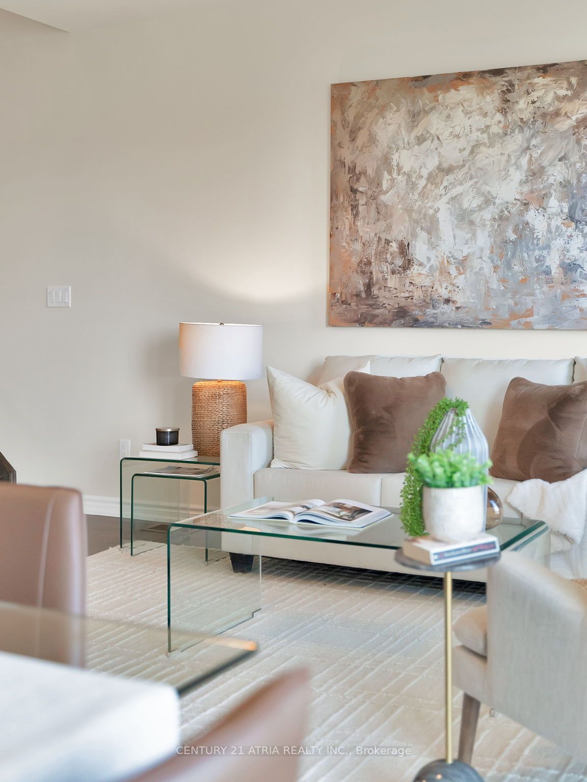 17 Hammersmith Lane Property Photo 8