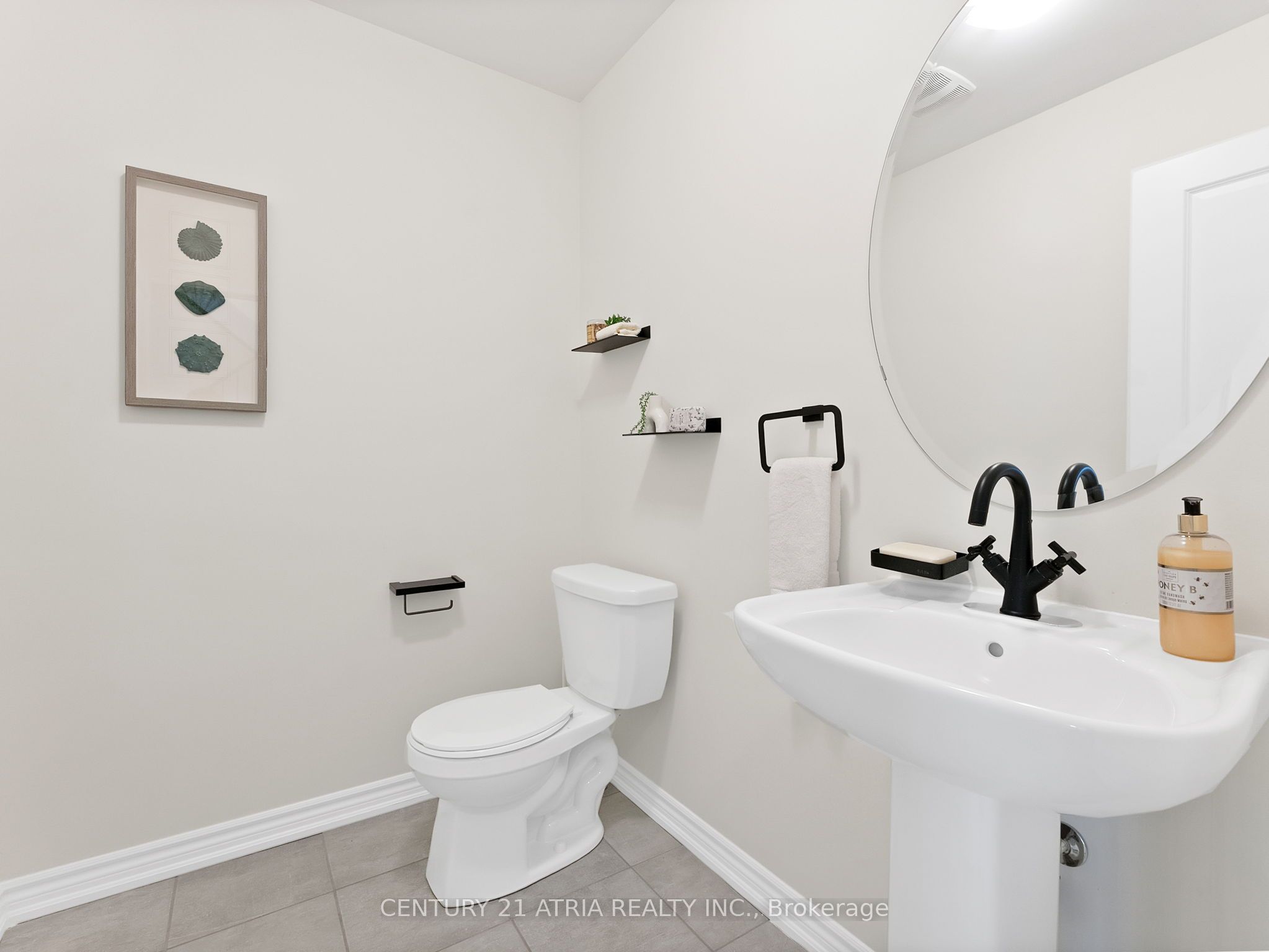 17 Hammersmith Lane Property Photo 10