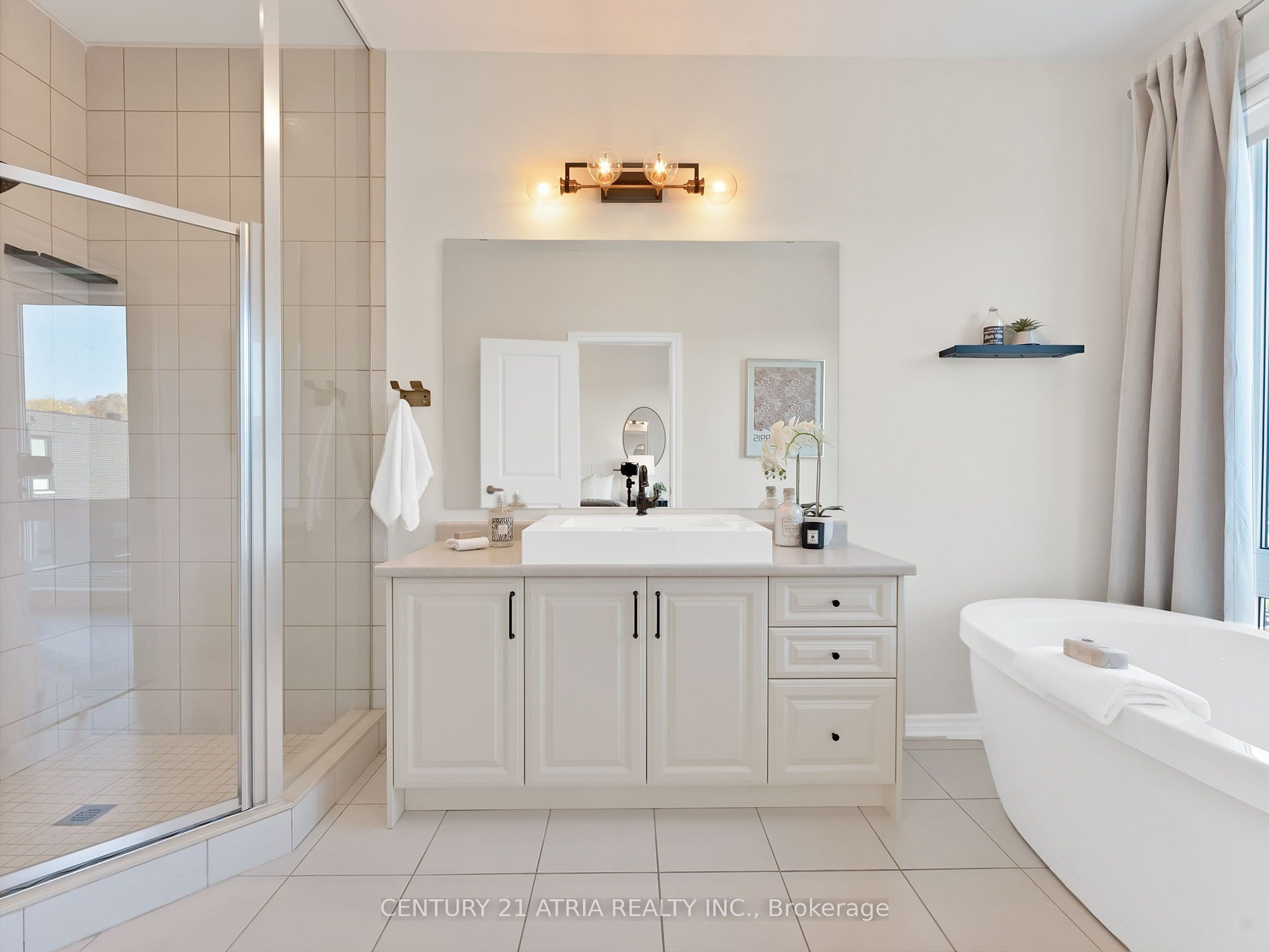 17 Hammersmith Lane Property Photo 34