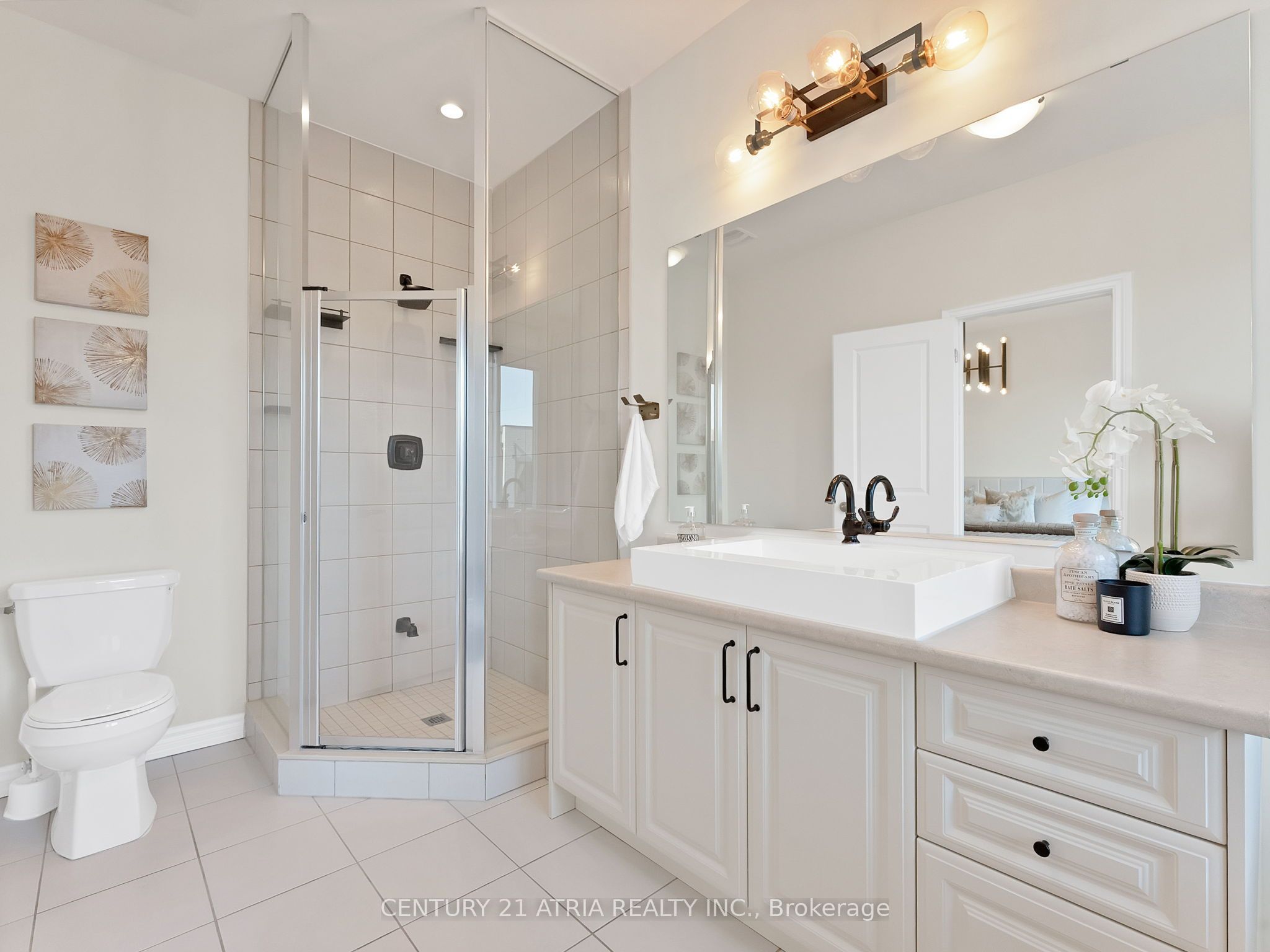 17 Hammersmith Lane Property Photo 36