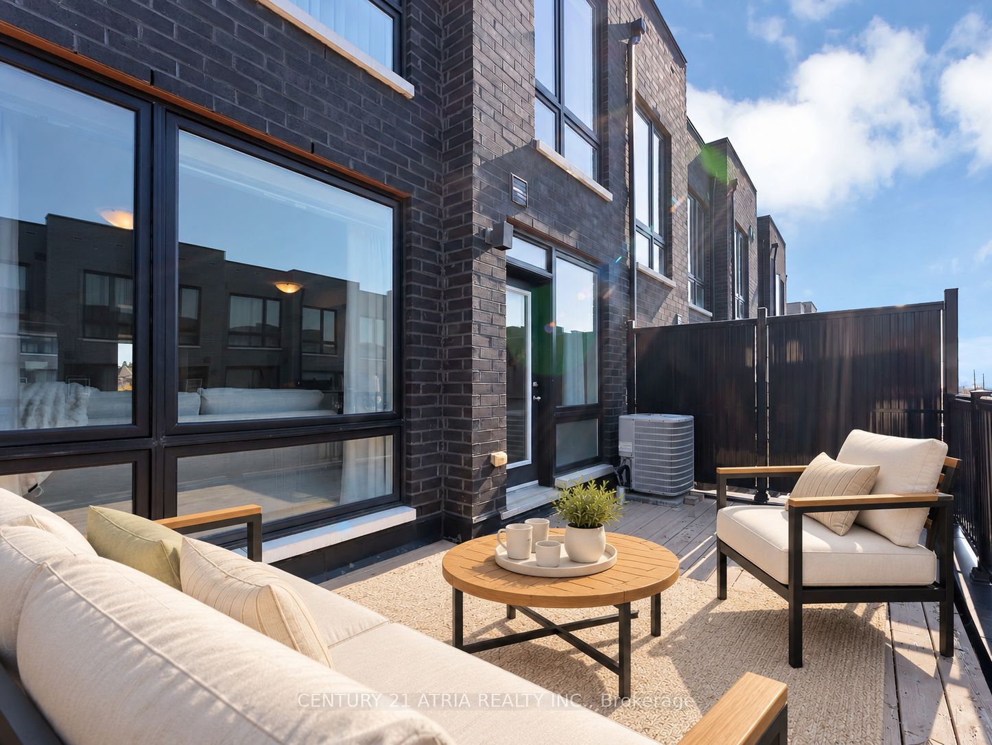 17 Hammersmith Lane Property Photo 39