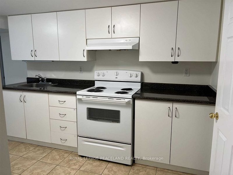 367 Marble Place W/o Bsmt Property Photo 3