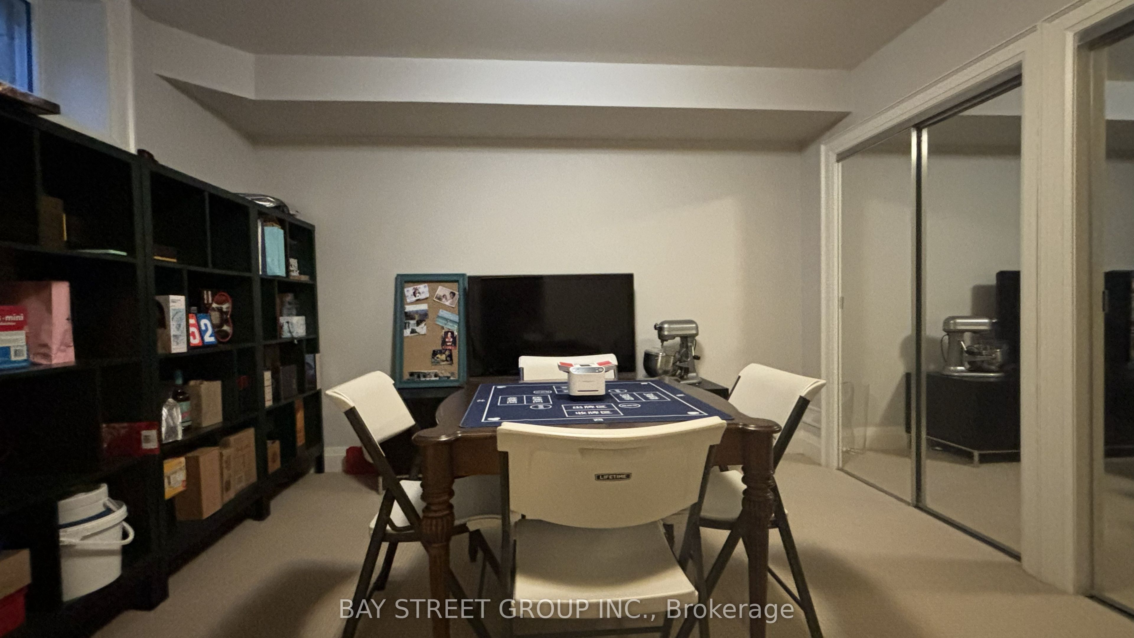 8 Dodie Street Property Photo 23