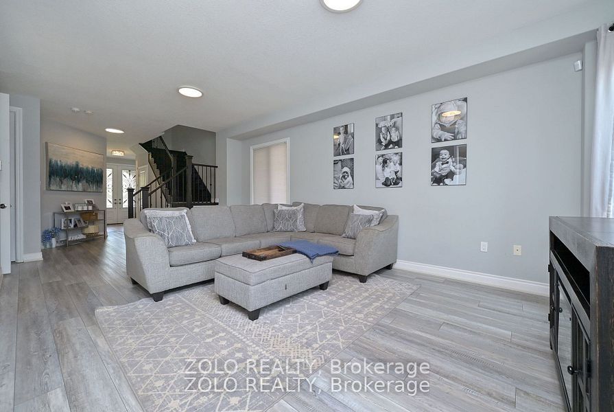 69 Walker Boulevard Property Photo 7