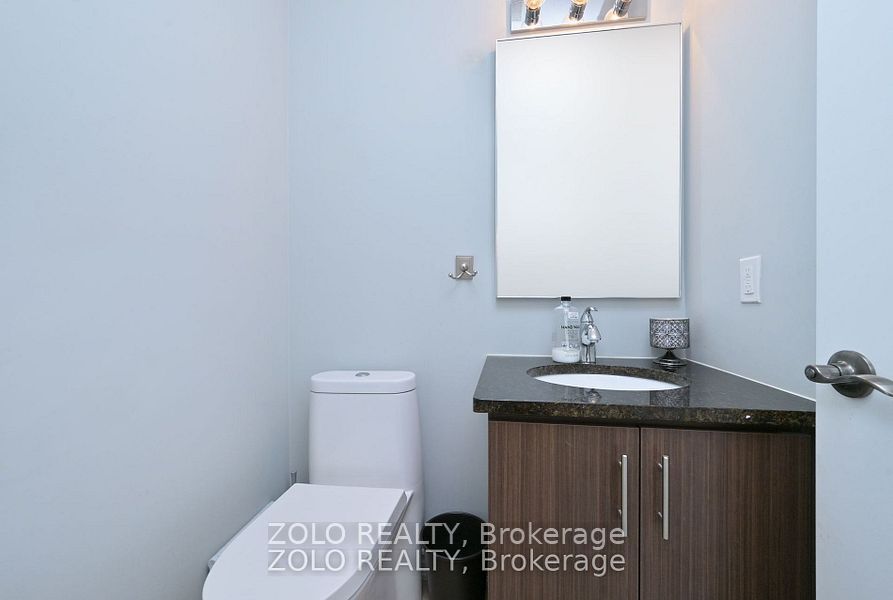 69 Walker Boulevard Property Photo 11