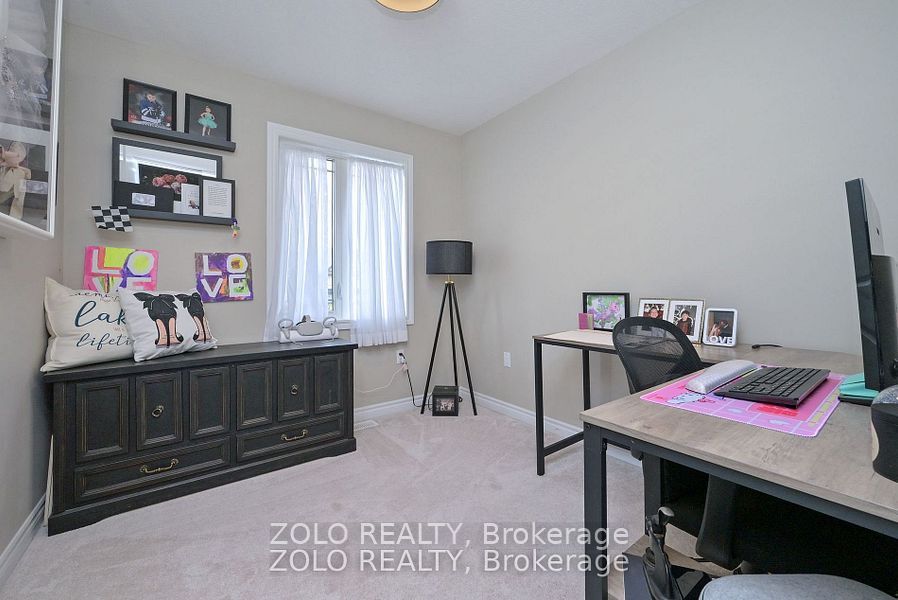 69 Walker Boulevard Property Photo 23