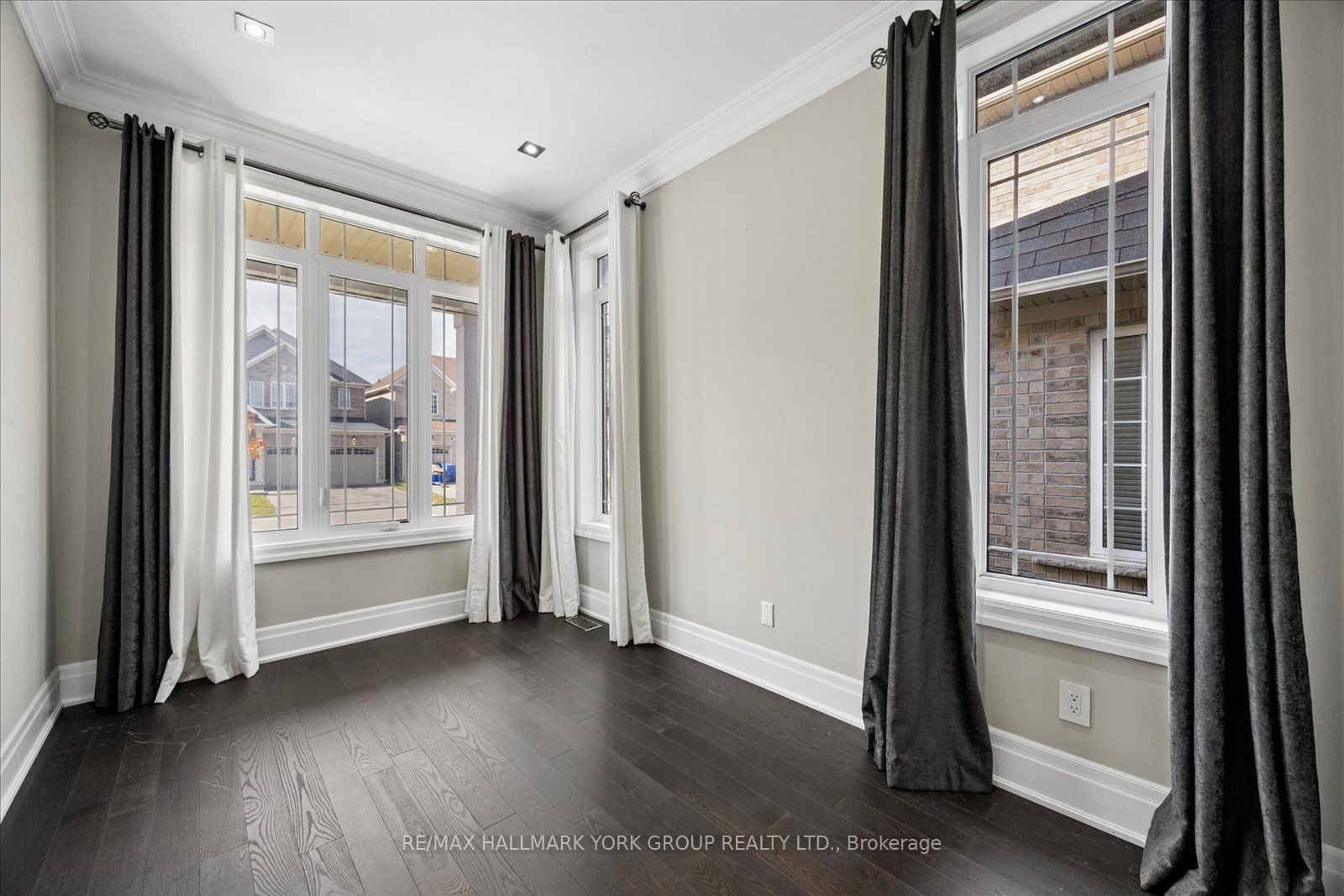 19 Lampkin Street Property Photo 3