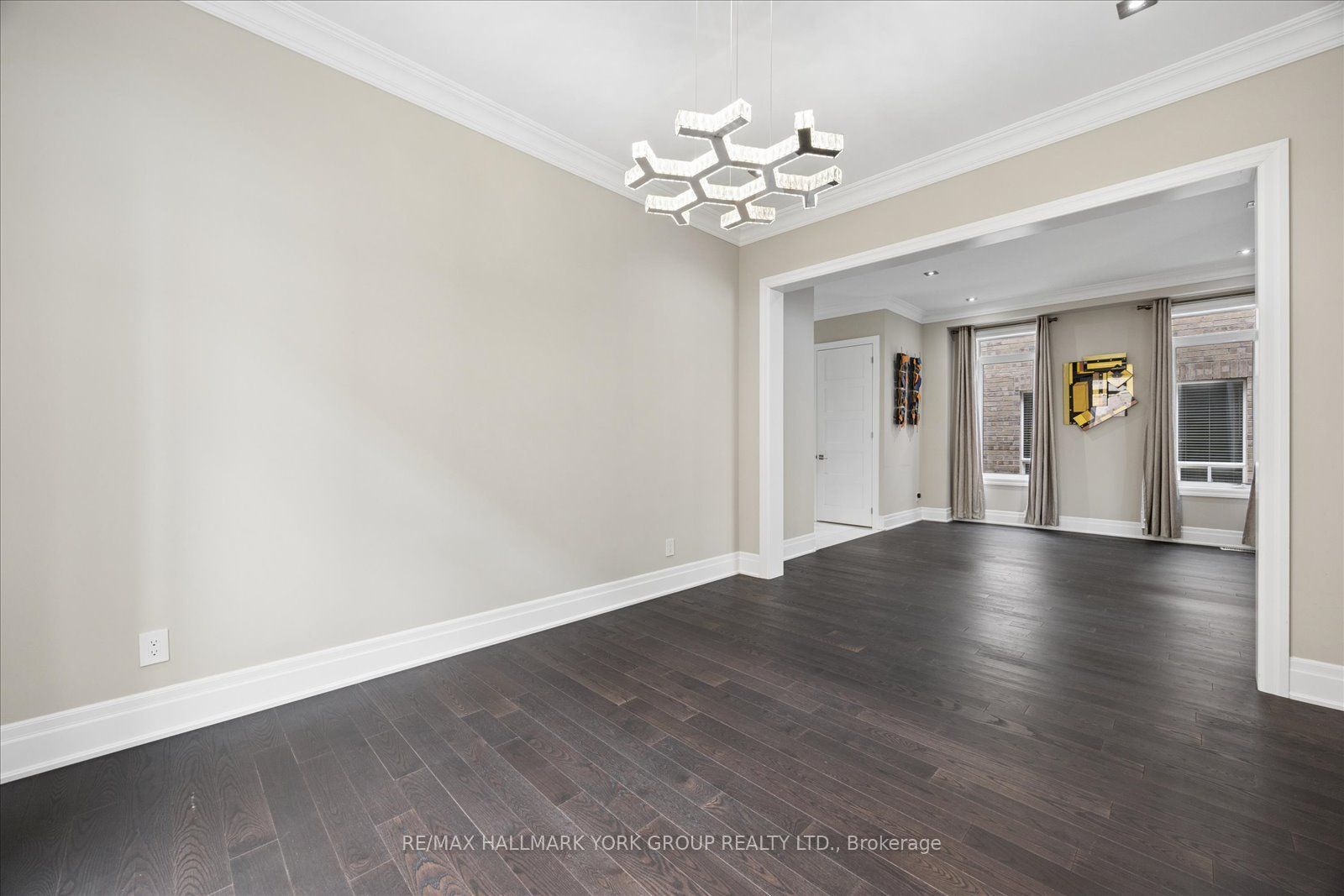 19 Lampkin Street Property Photo 10