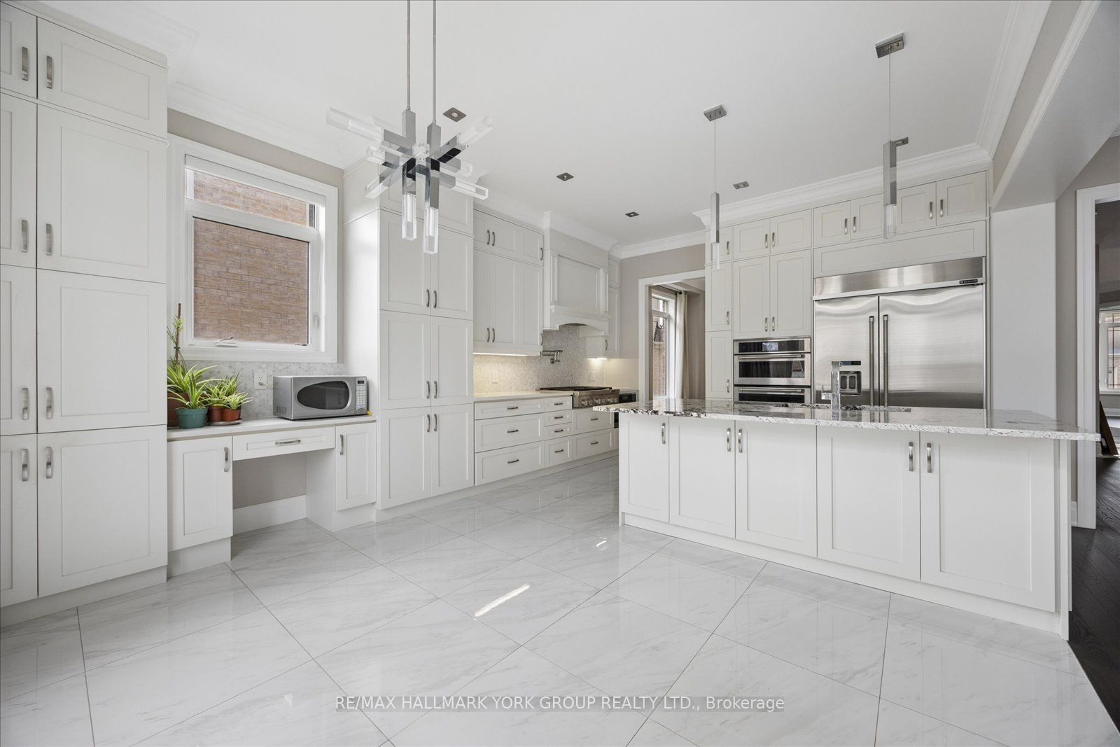 19 Lampkin Street Property Photo 12
