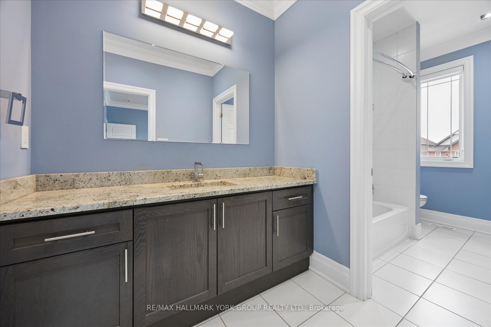 19 Lampkin Street Property Photo 33