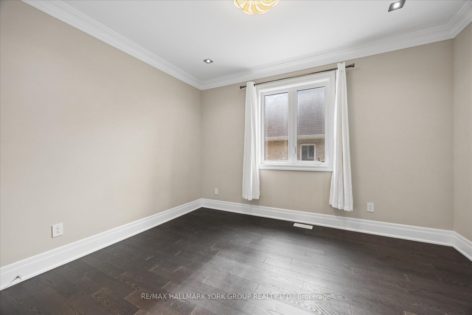 19 Lampkin Street Property Photo 34