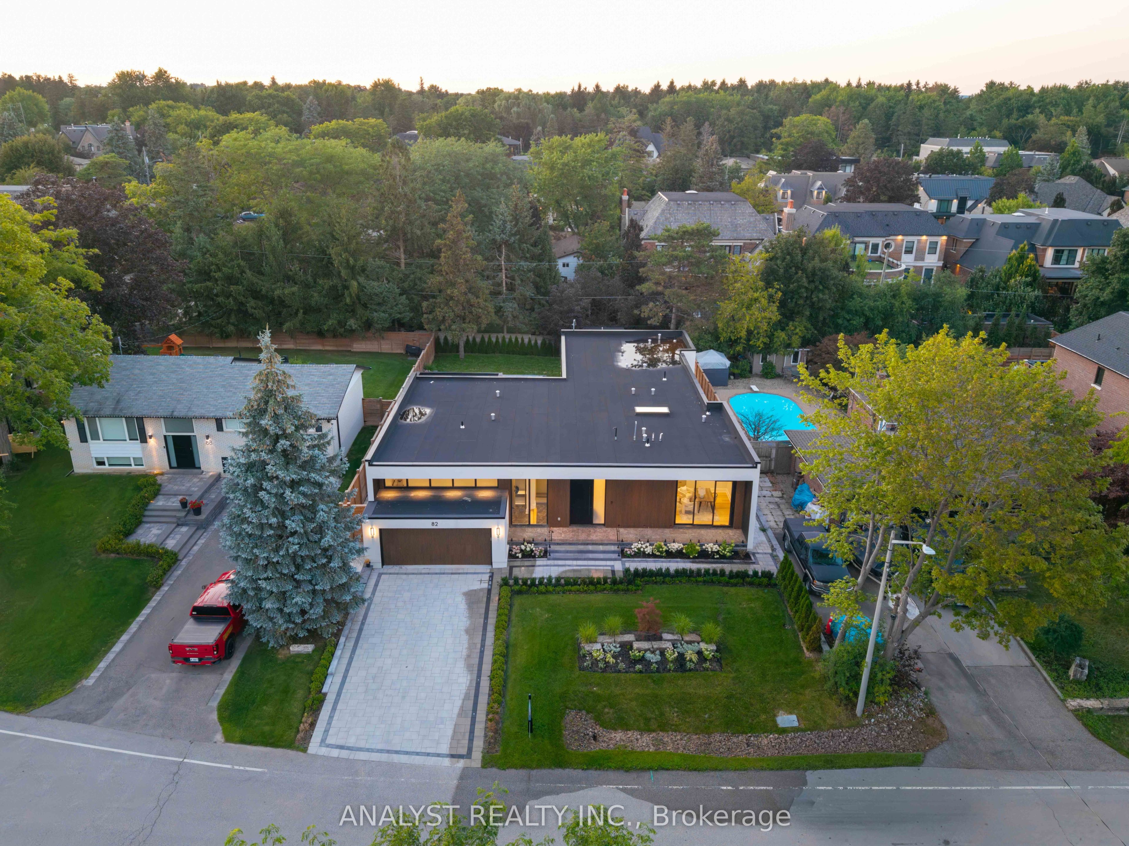 82 Donhill Crescent Property Photo 1