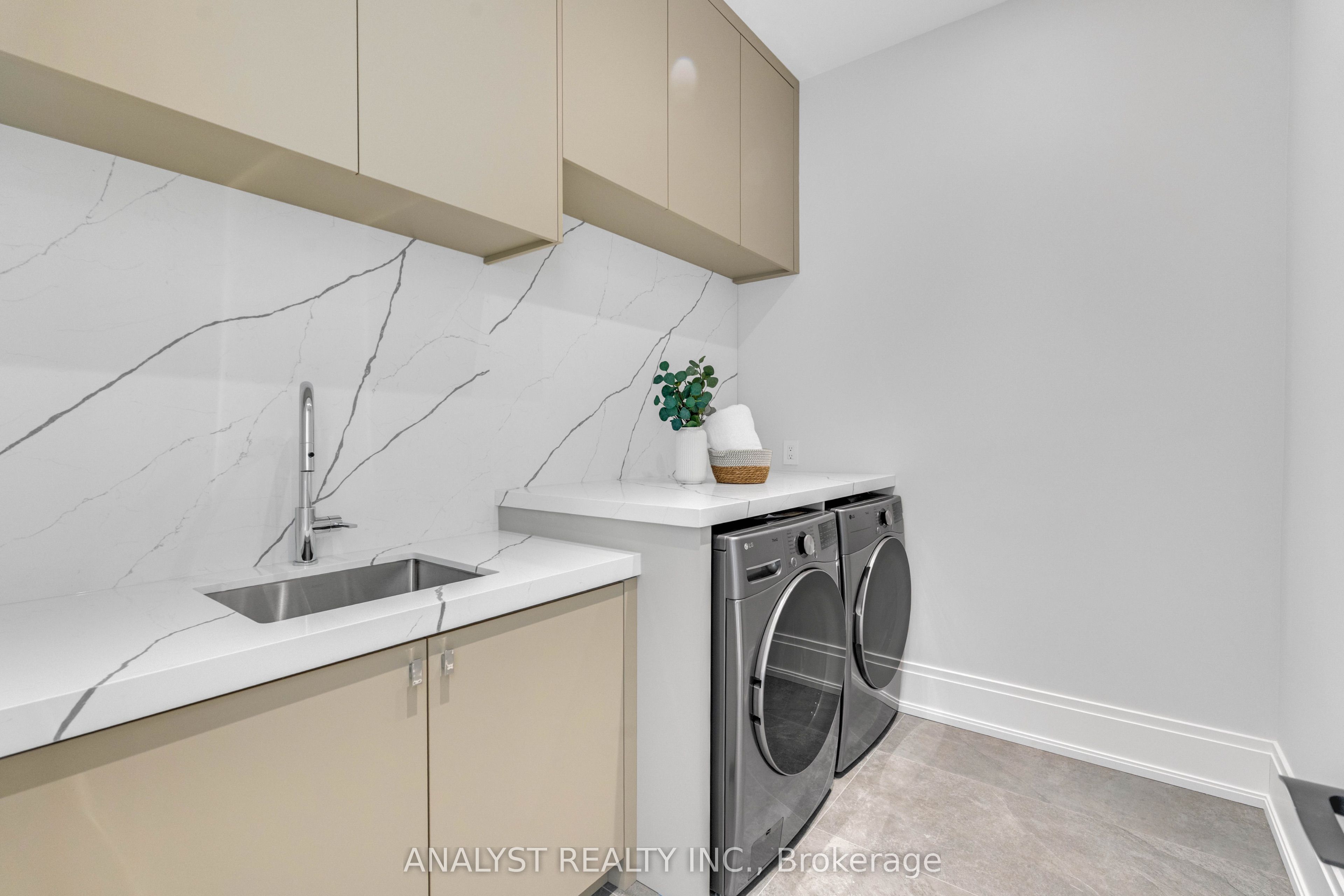 82 Donhill Crescent Property Photo 16