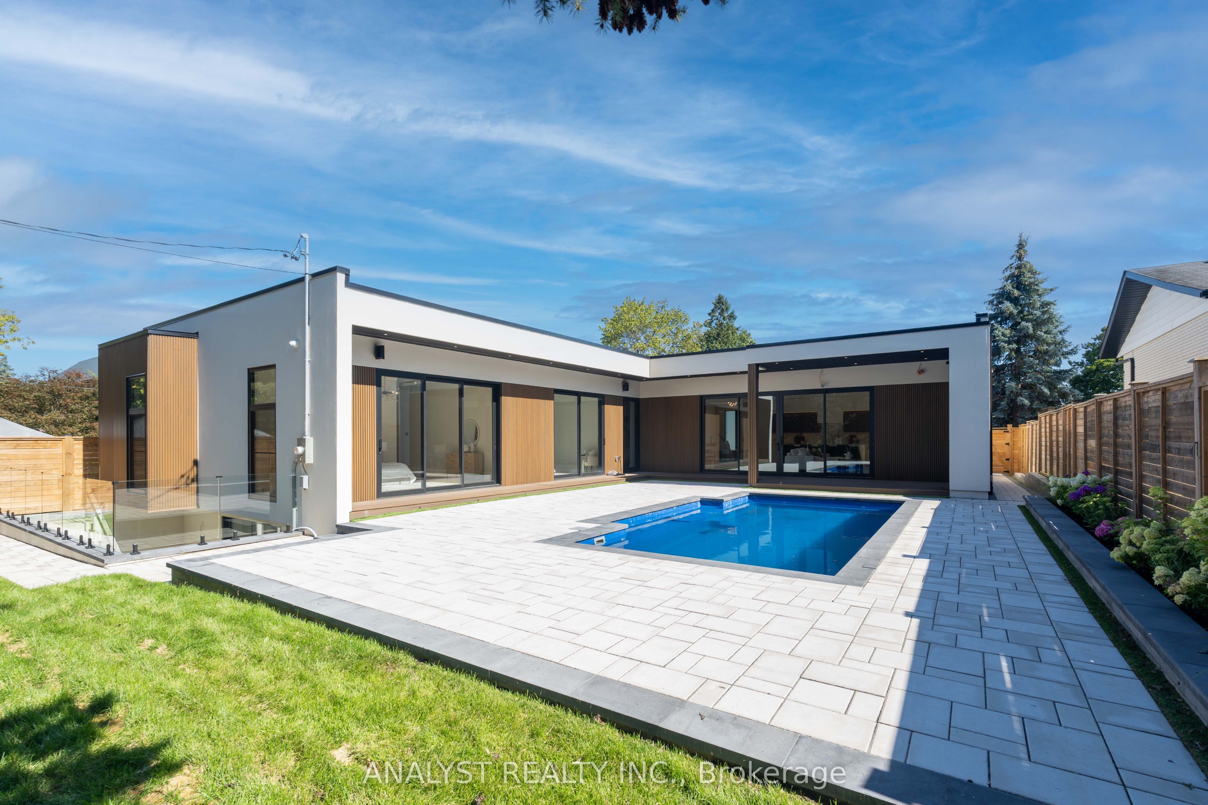 82 Donhill Crescent Property Photo 43