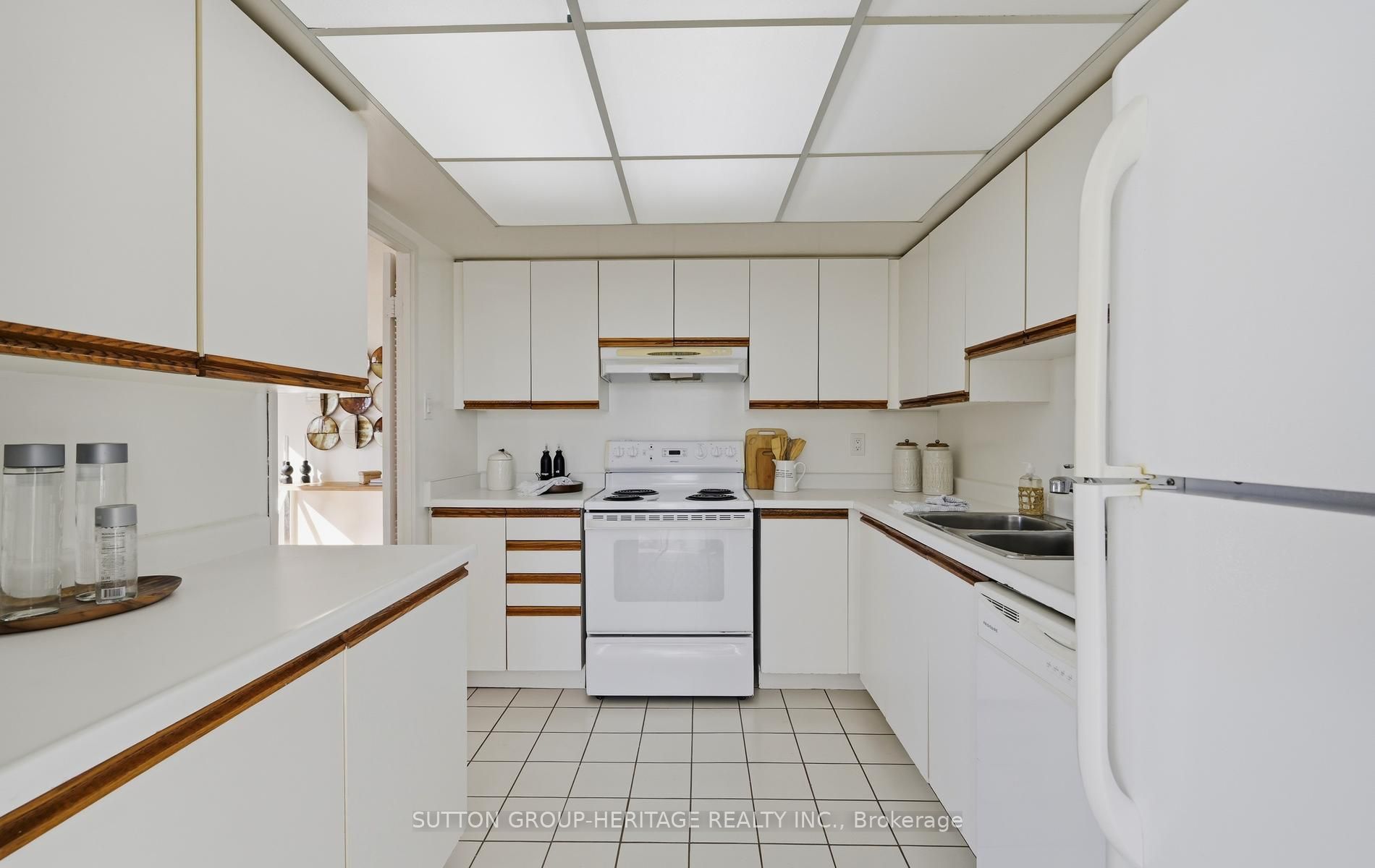 40 Harding Boulevard W 1112 Property Photo 20