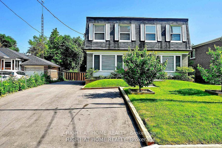 454 Alper Street Property Photo 2