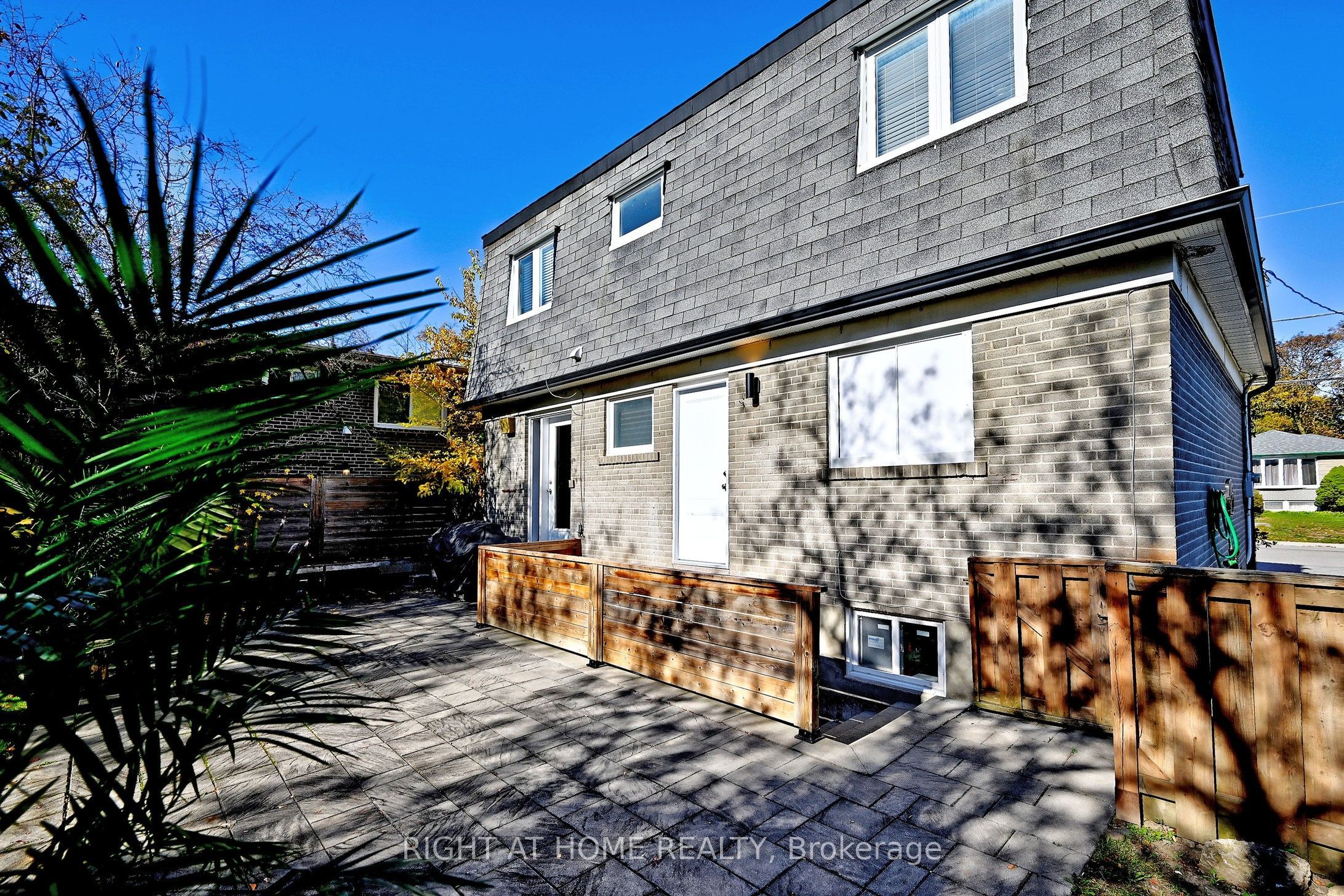 454 Alper Street Property Photo 27