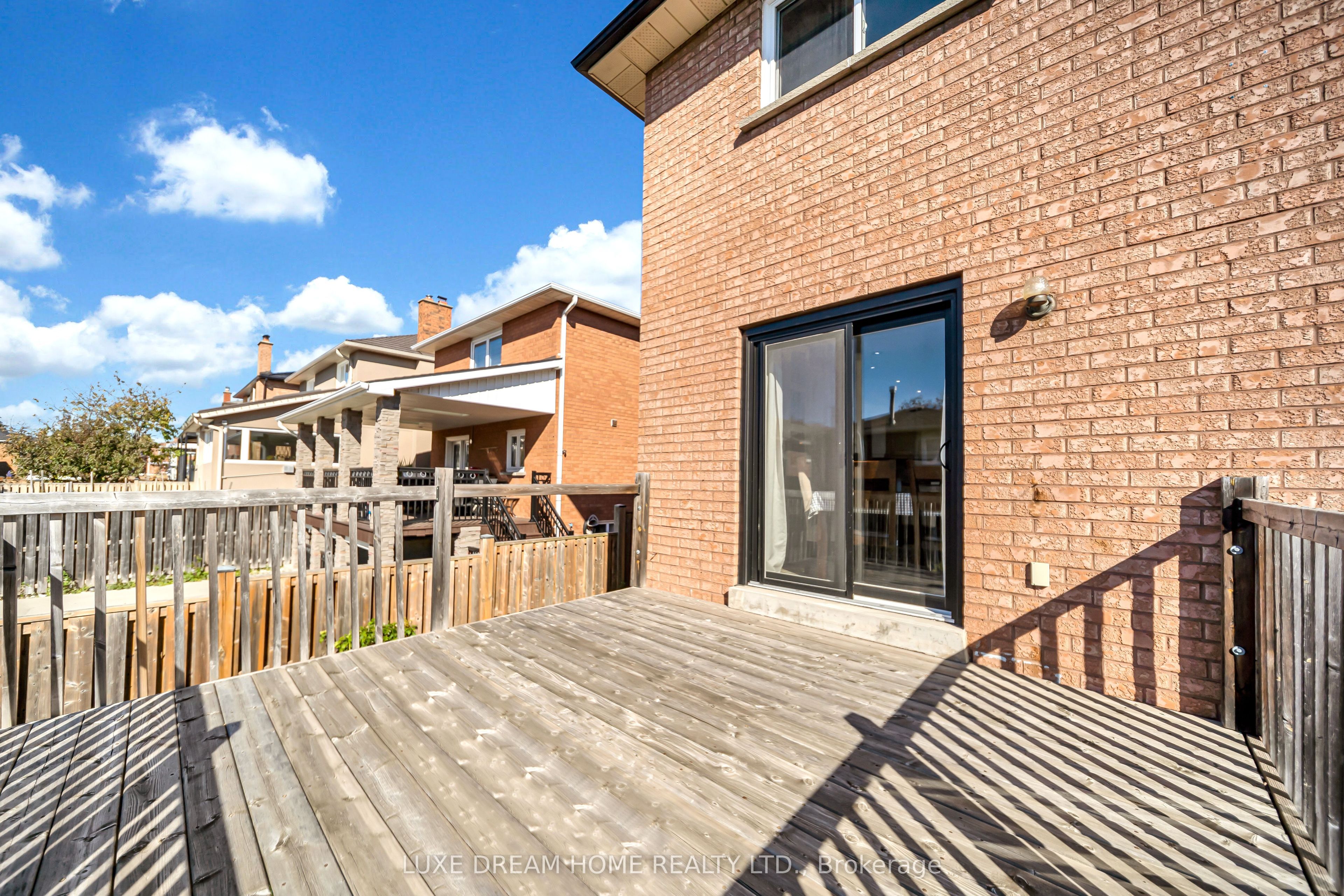 78 Governor Crescent Property Photo 42