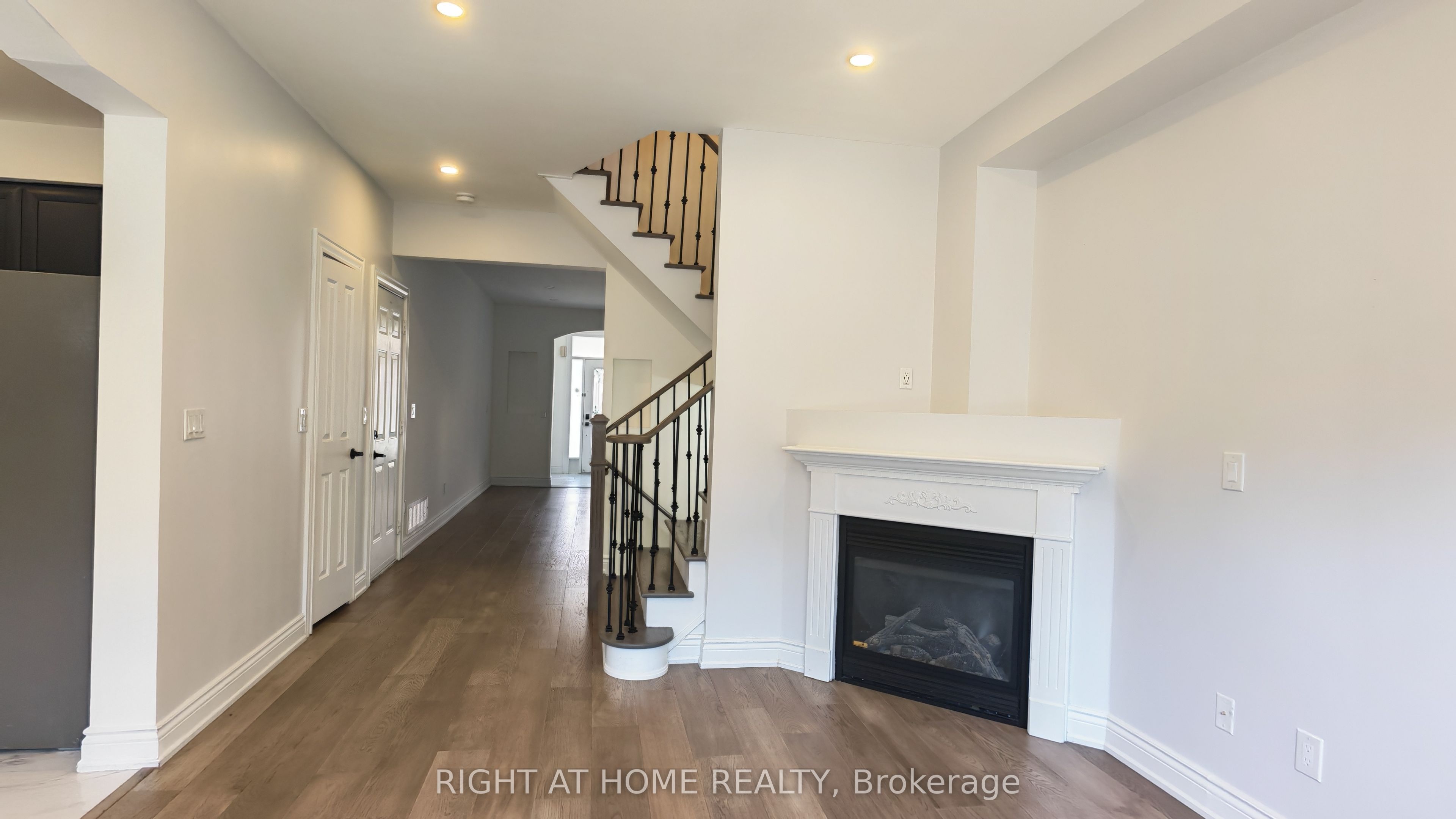 21 Russell Hill Road Property Photo 4