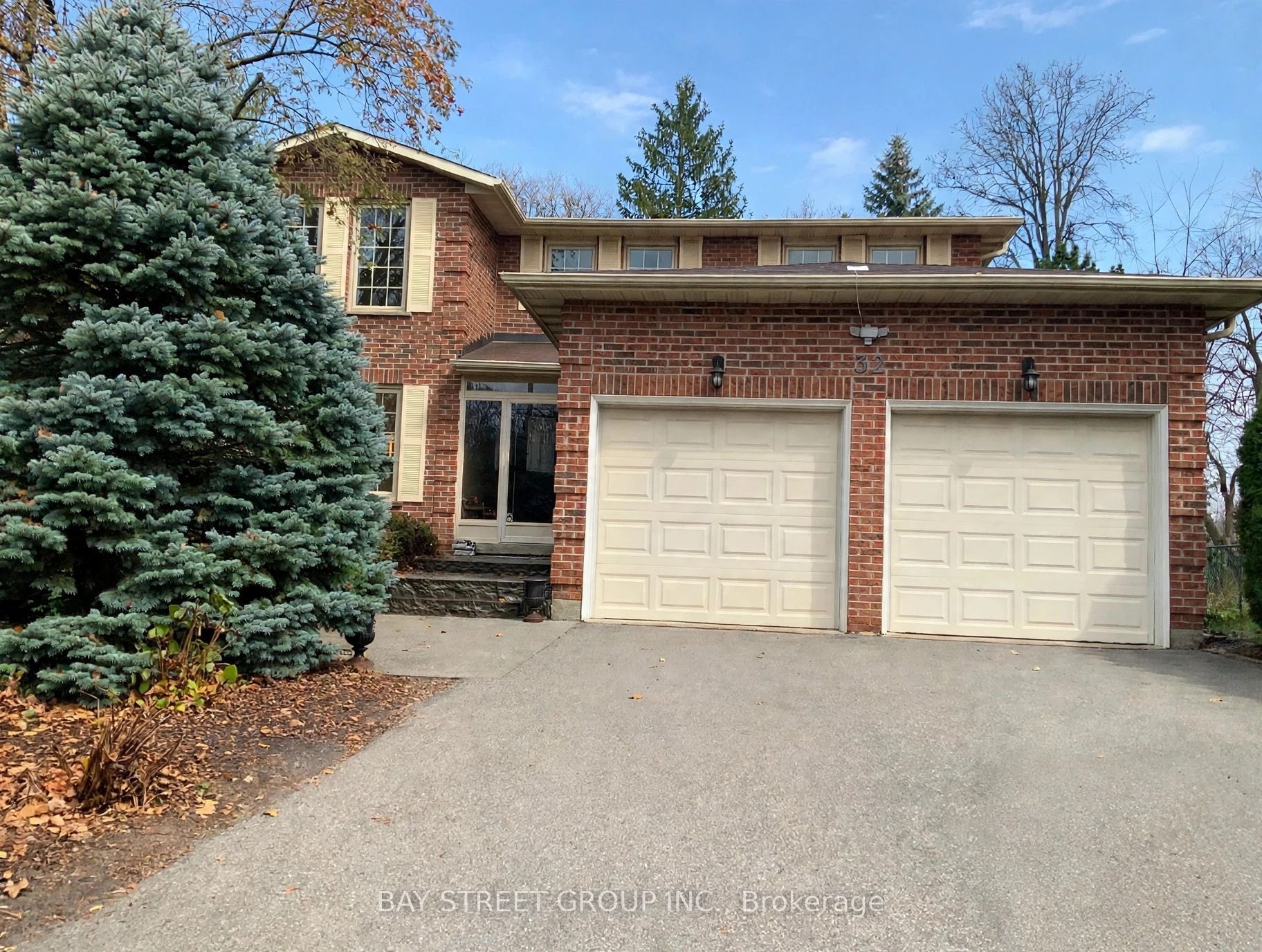 32 Barker Court Property Photo 1