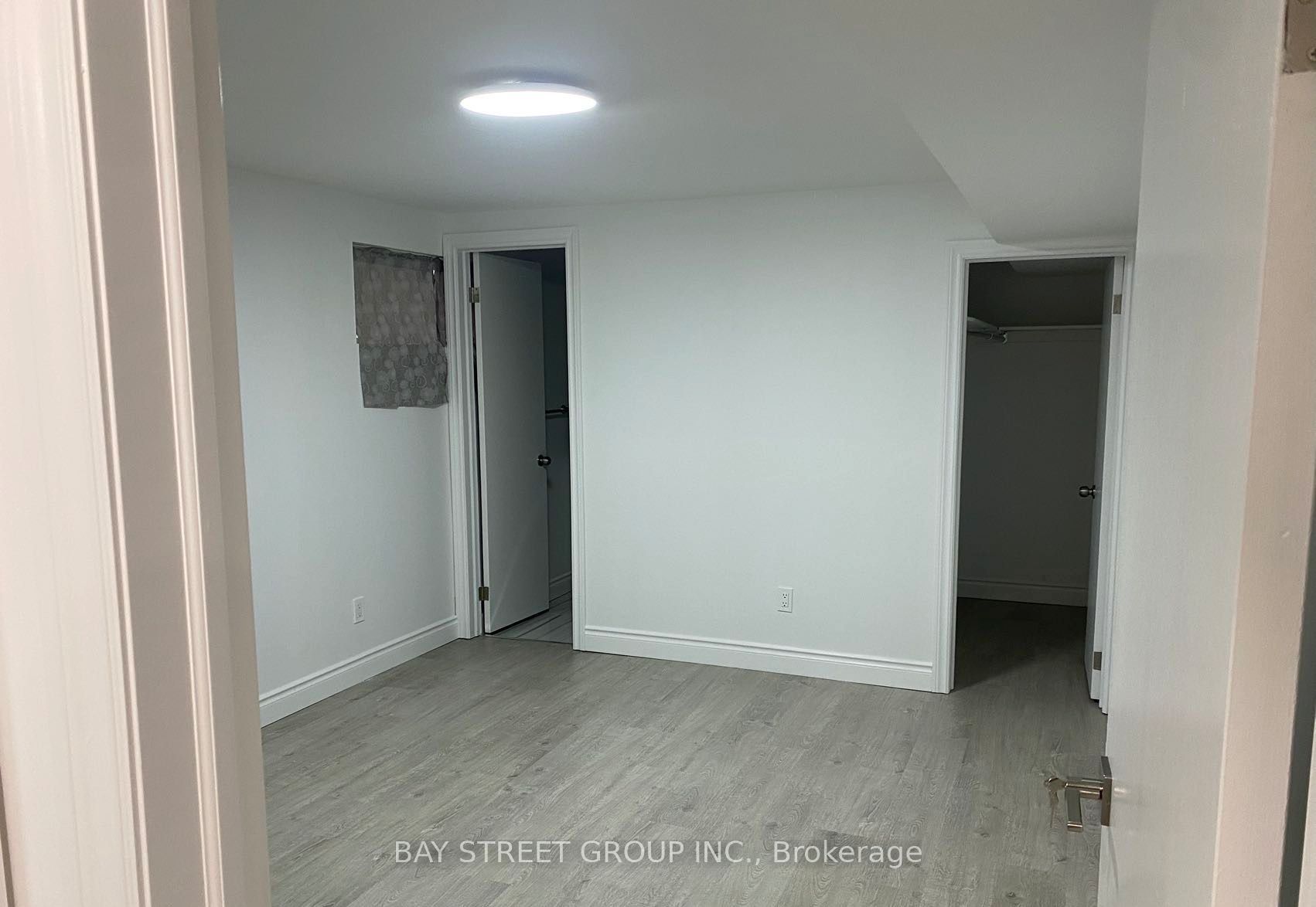 32 Barker Court Property Photo 8