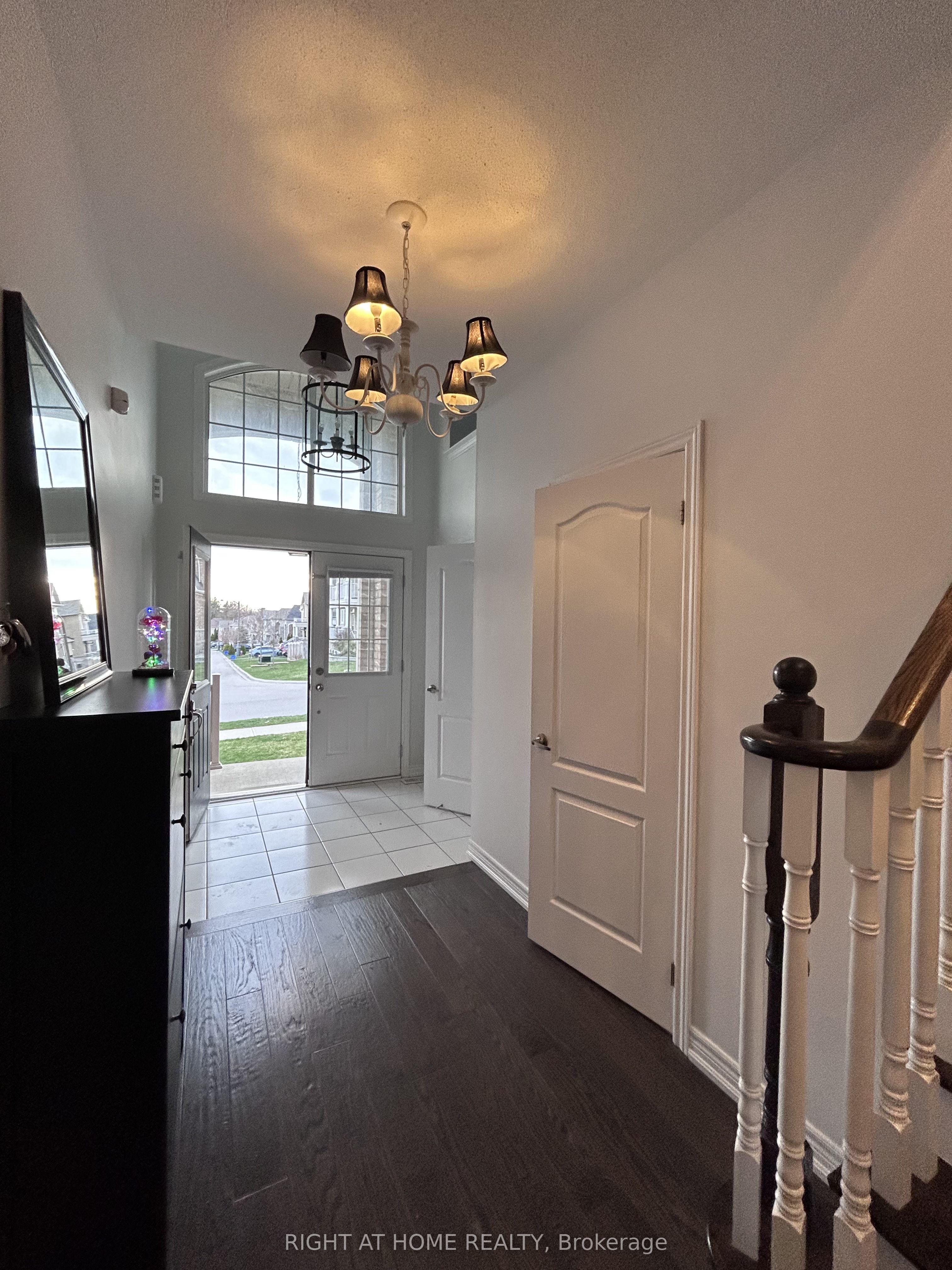 438 Kwapis Boulevard Property Photo 2