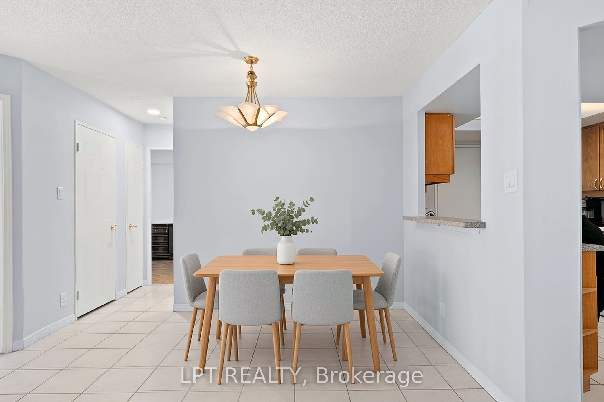 32 Clarissa Drive 521 Property Photo 10