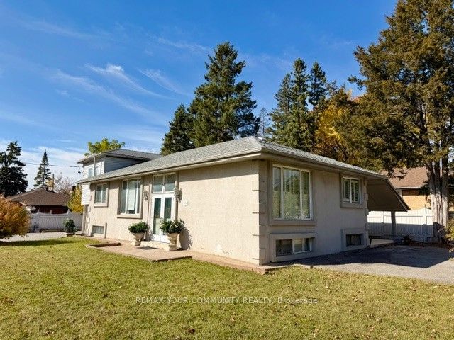 546 Major Mackenzie Drive E UNIT 1 Back Unit Property Photo 1
