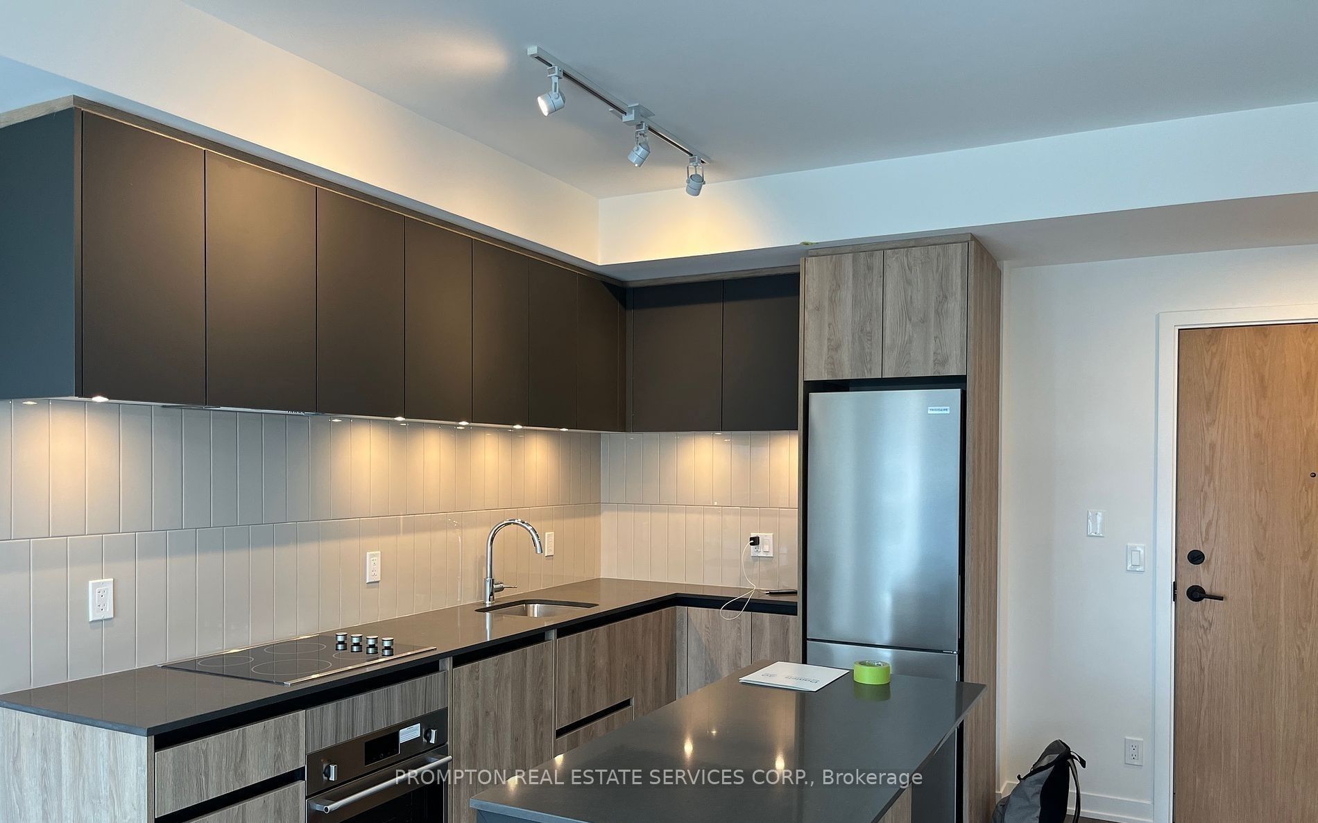 7950 Bathurst Street 1118 Property Photo 3