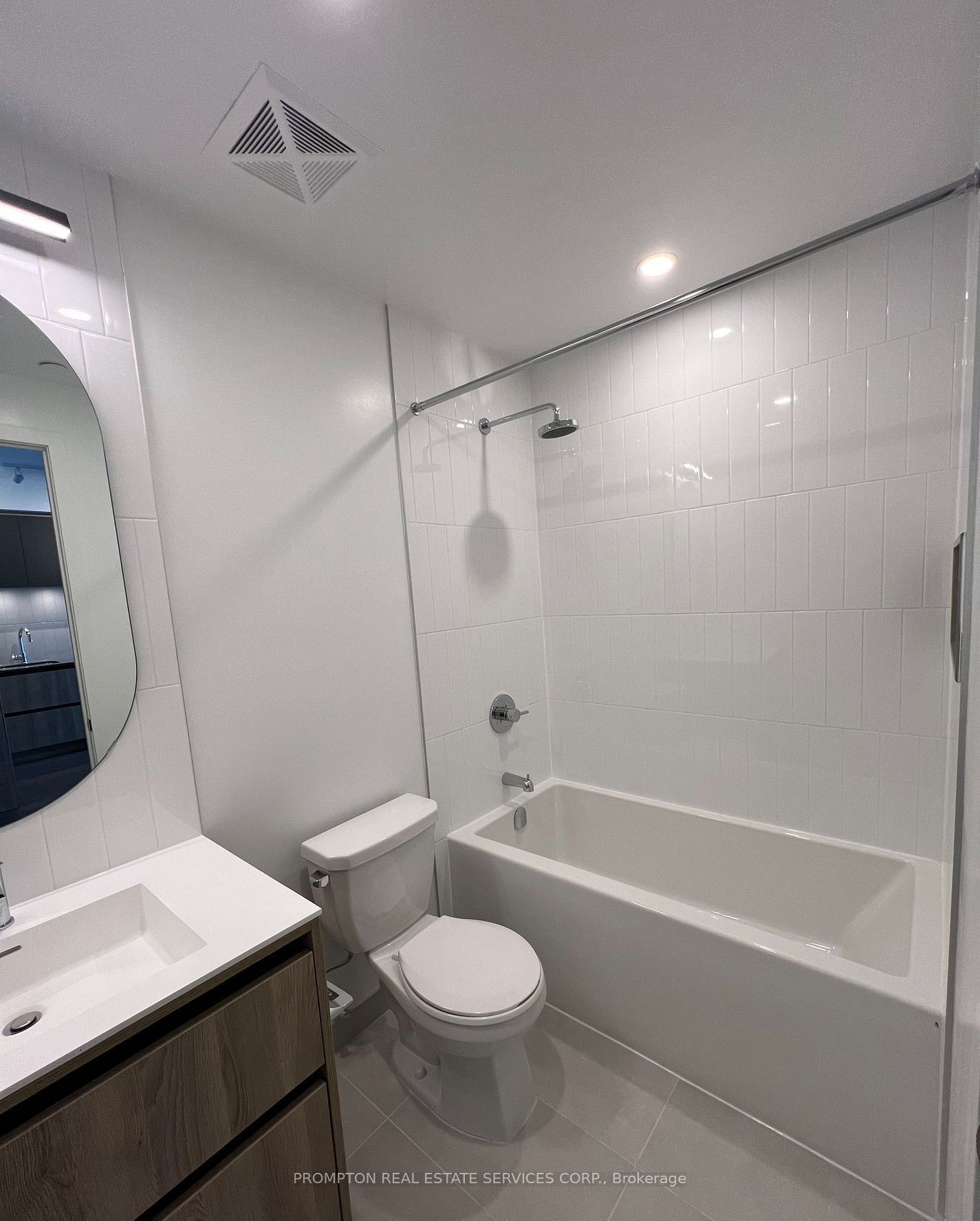7950 Bathurst Street 1118 Property Photo 8