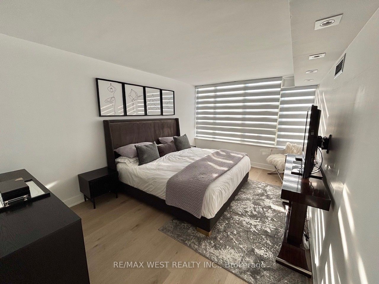 7 Townsgate Drive 1408 Property Photo 12