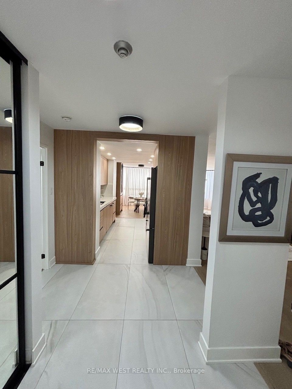 7 Townsgate Drive 1408 Property Photo 17