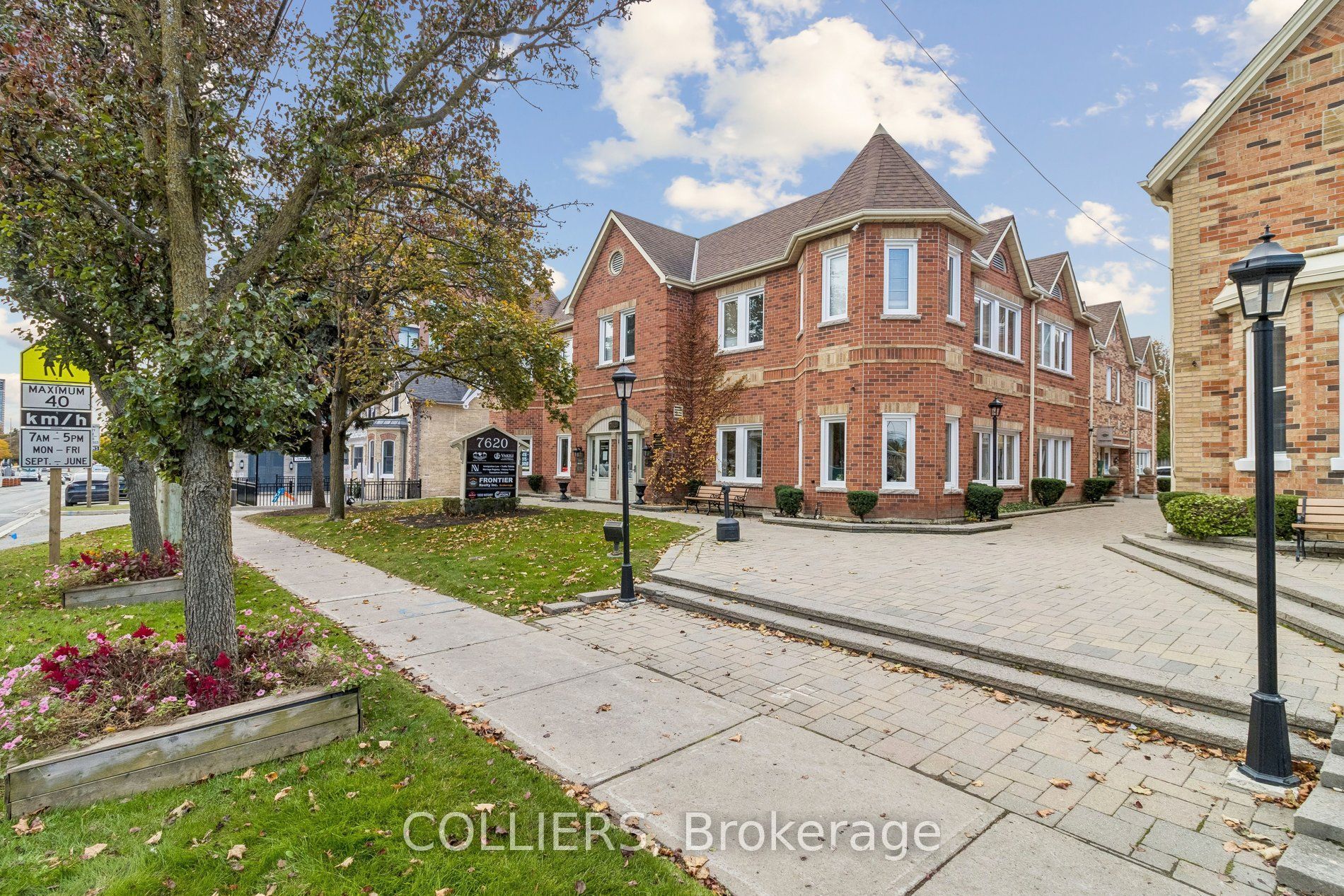 7620 Yonge Street 3 Property Photo 1